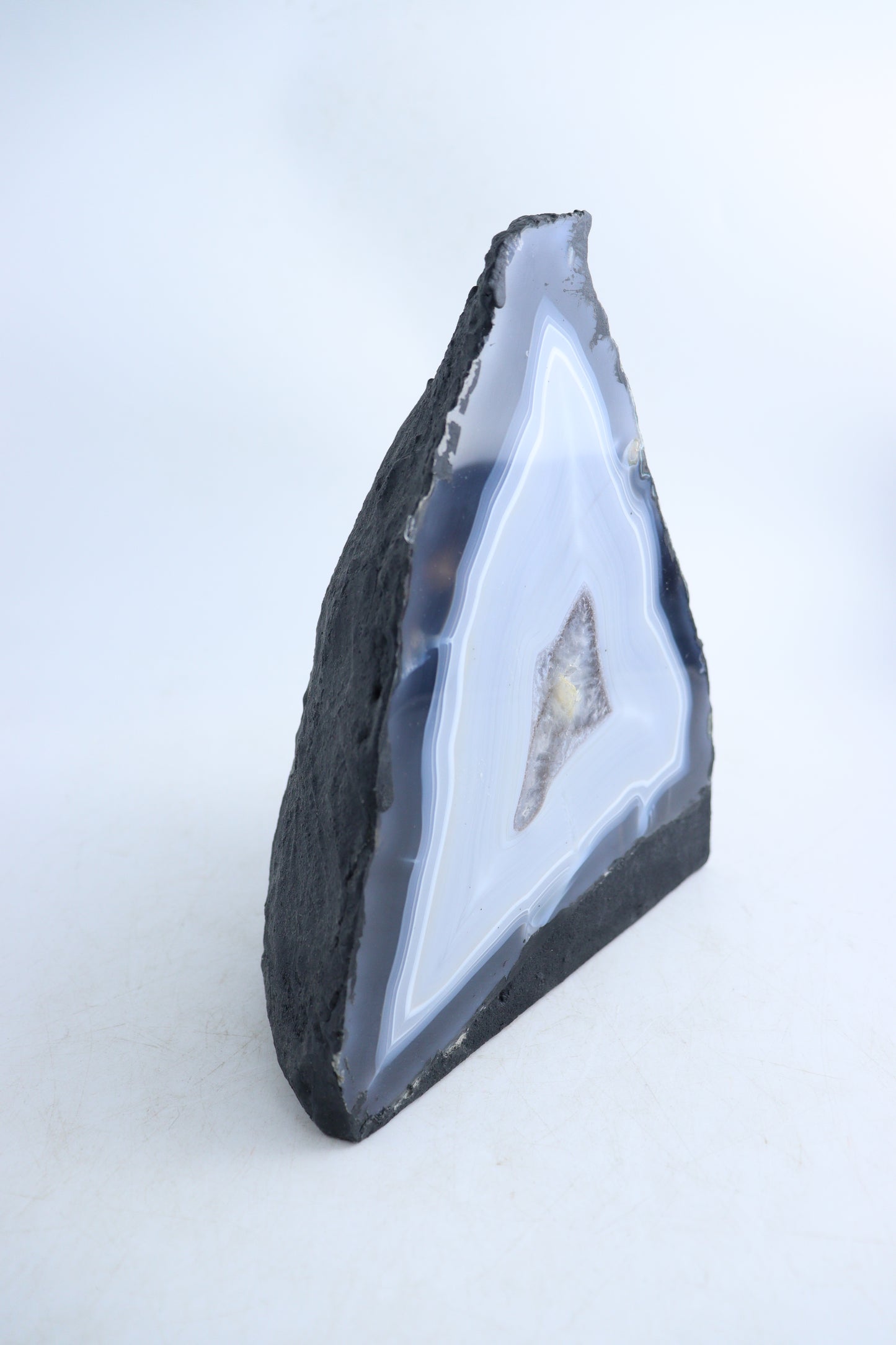 Agate Cathedral - Expert Supplier of Wholesale Crystals & Bulk Gemstones