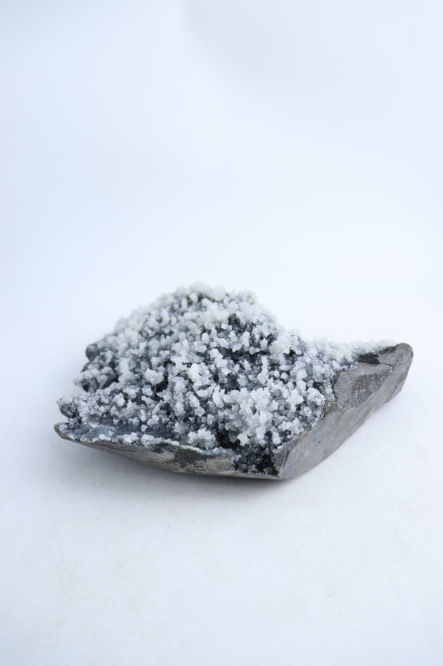 Chalcedony Cut Base - Expert Supplier of Wholesale Crystals & Bulk Gemstones