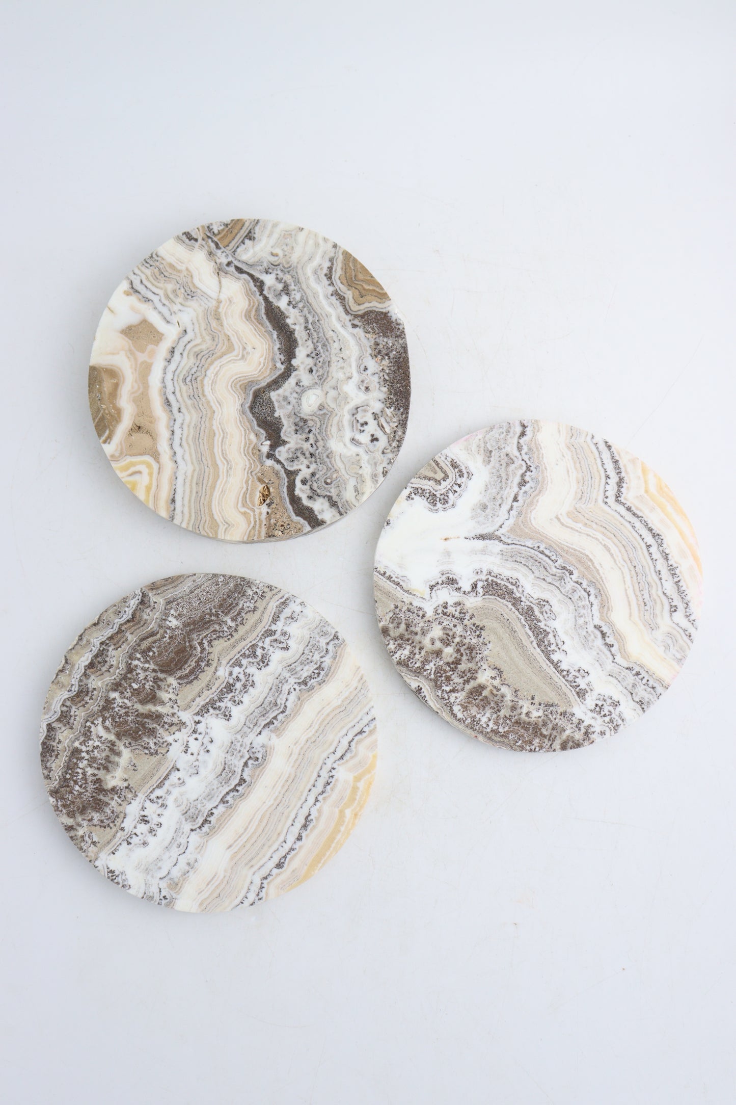 Dendrite Calcite Round Slices - Expert Supplier of Wholesale Crystals & Bulk Gemstones