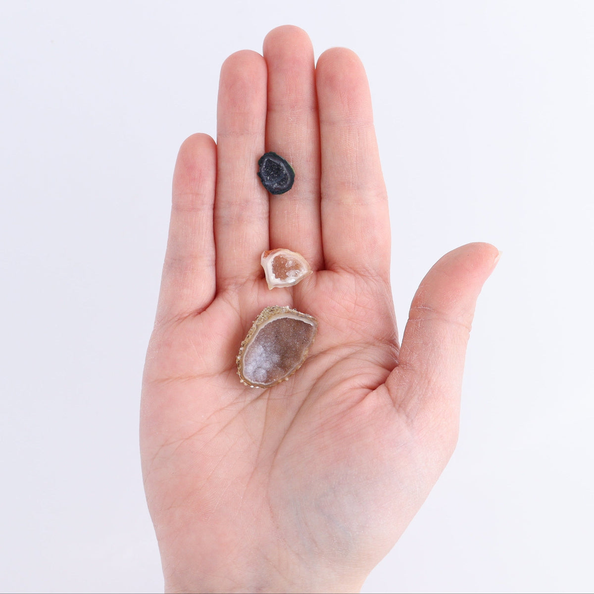 Tabasco Geodes 9 Pairs | Mi Esperanza Minerals | Supplier of Crystals and Onyx