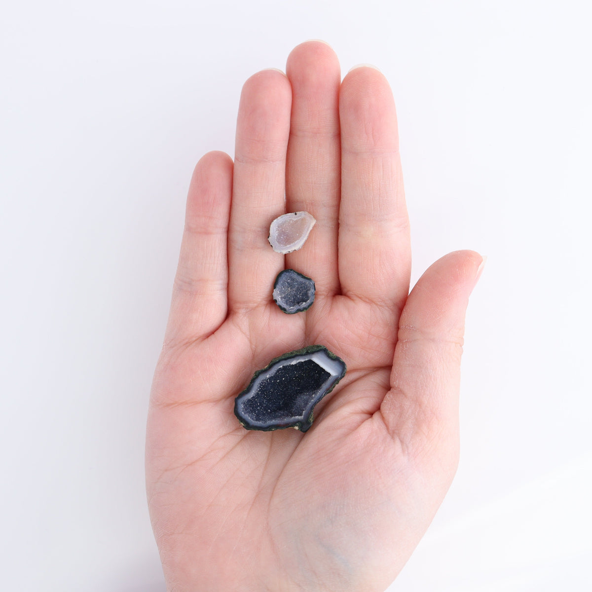 Tabasco Geodes 9 Pairs | Mi Esperanza Minerals | Supplier of Crystals and Onyx