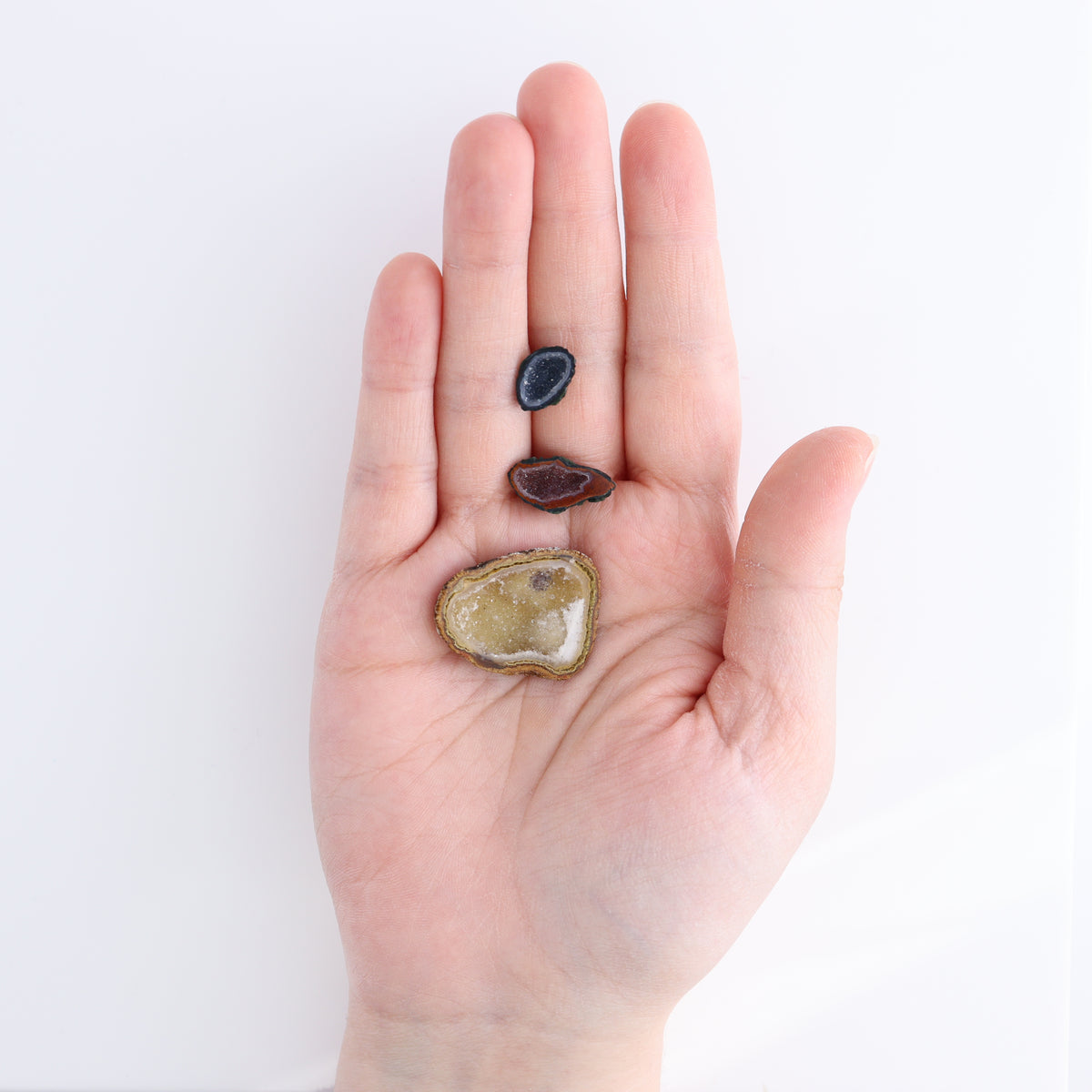 Tabasco Geodes 10 Pairs | Mi Esperanza Minerals | Supplier of Crystals and Onyx
