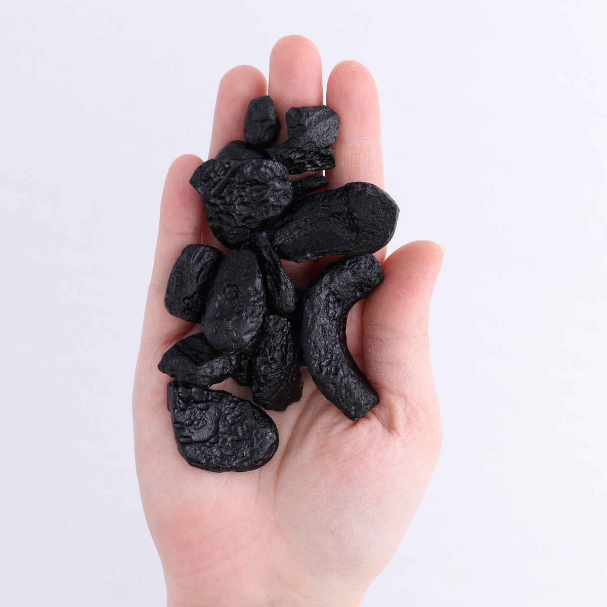 Indochinite Roughs 1 kg Set | Mi Esperanza Minerals | Supplier of Crystals and Onyx