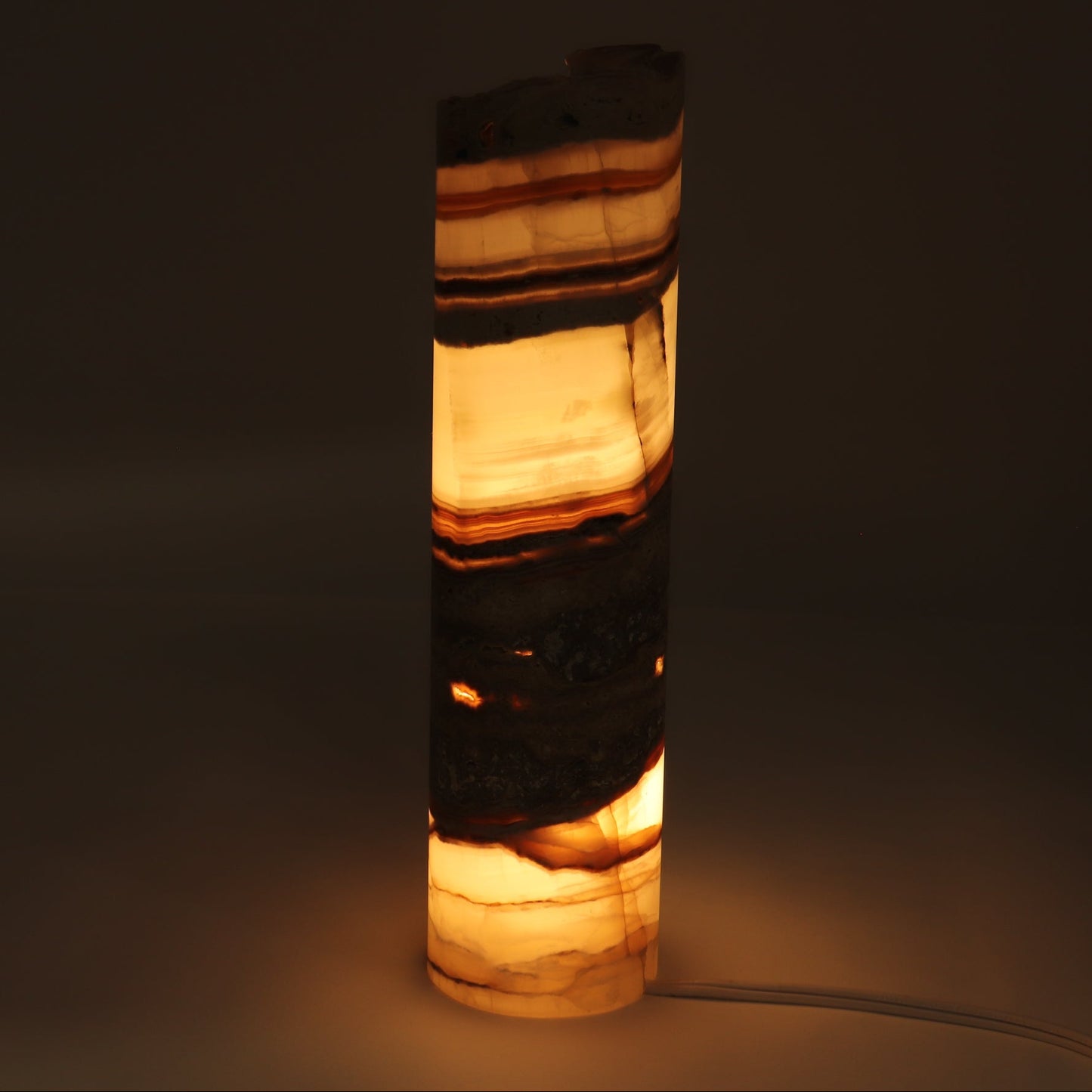 One Medium Honey Rough Top Onyx Lamp Blind