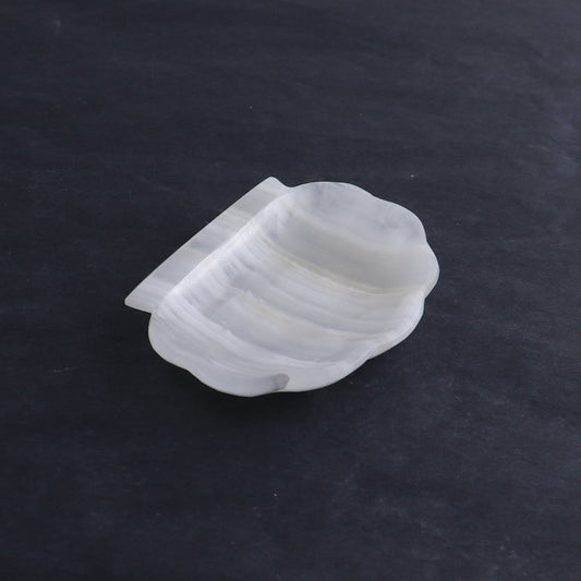 One Mexican Onyx/Calcite White Shell Dish