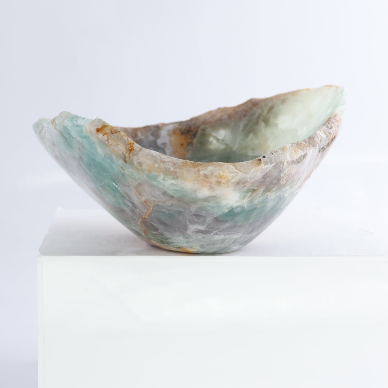 Fluorite Bowl 8"