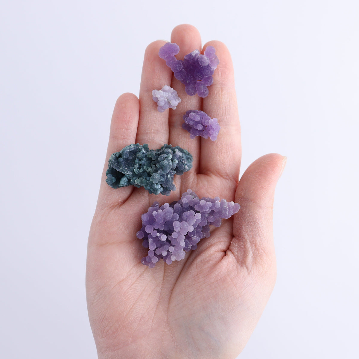 Grape Agate Cluster Set of 54 | Mi Esperanza Minerals | Supplier of Crystals and Onyx