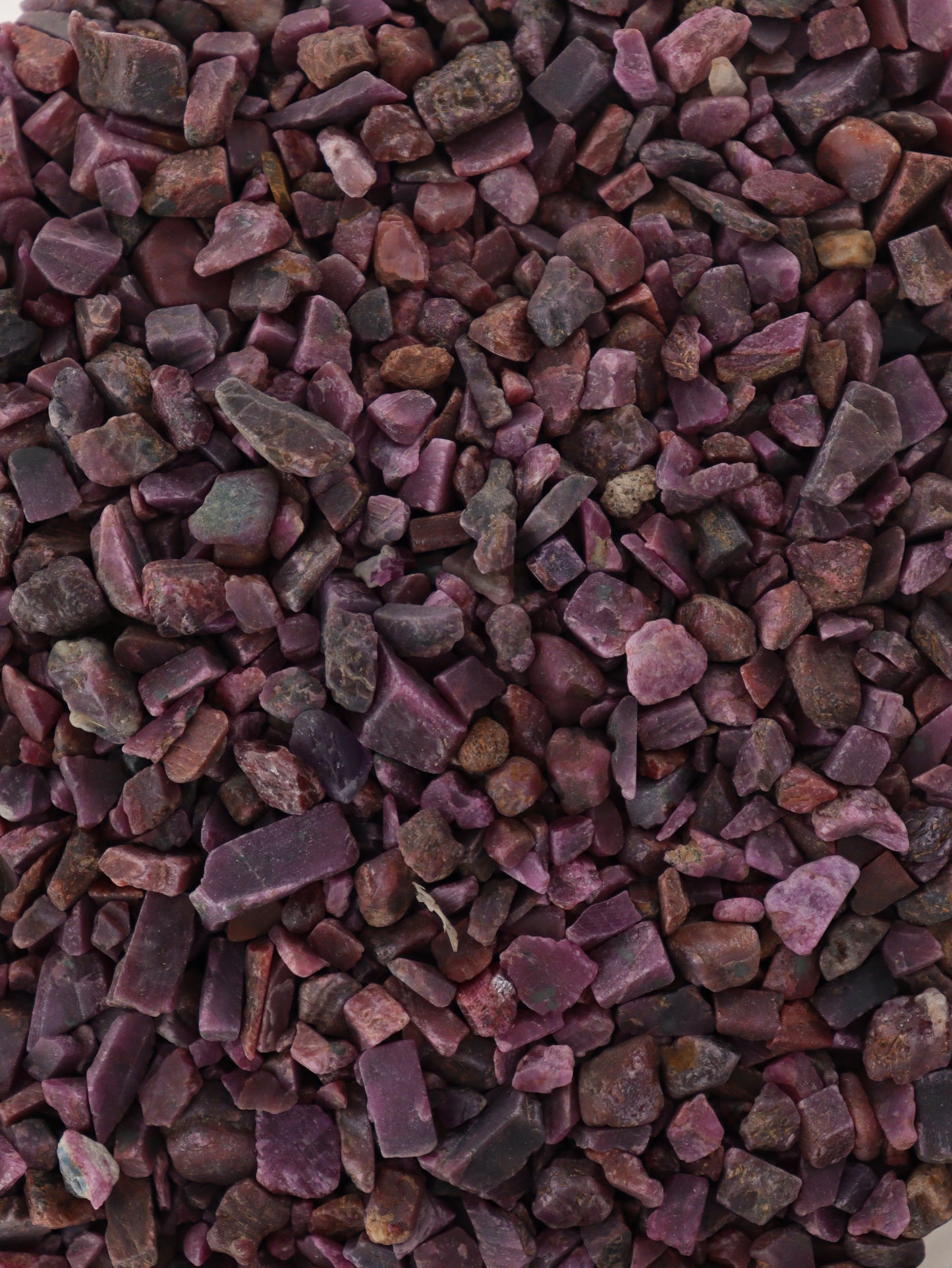 1 kg Ruby Chips | Mi Esperanza Minerals | Supplier of Crystals and Onyx