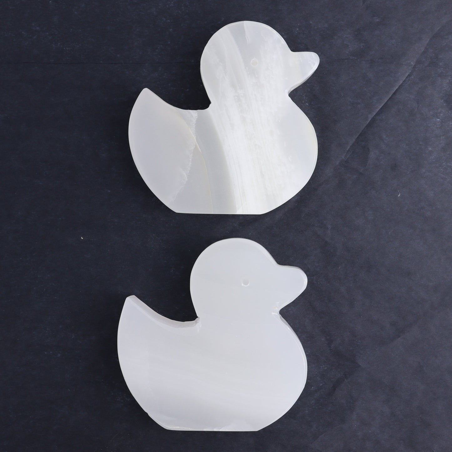 One White Onyx Duck | Mi Esperanza Minerals | Supplier of Crystals and Onyx