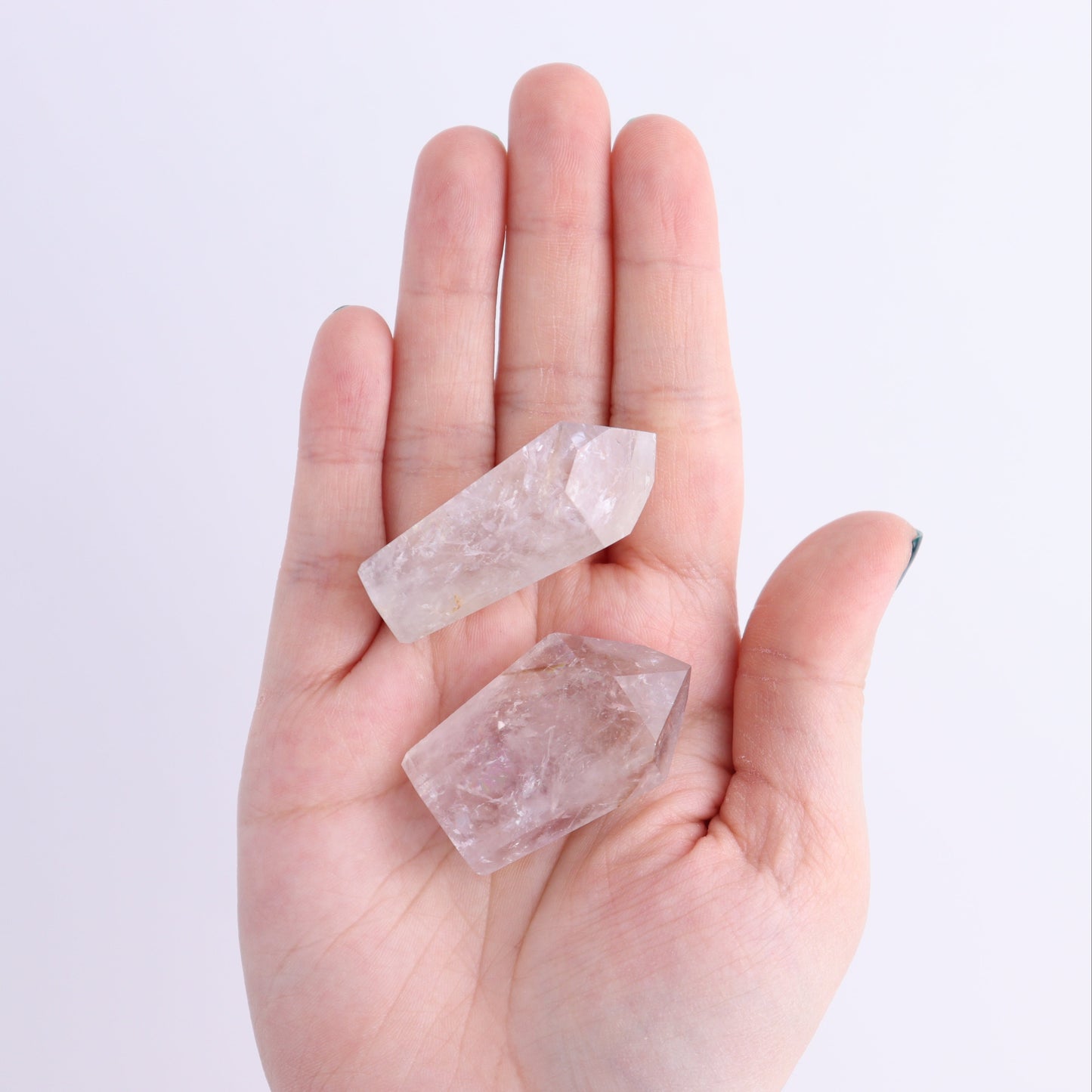 Powellite Amethyst UV Reactive Towers Set of 20 | Mi Esperanza Minerals | Supplier of Crystals and Onyx