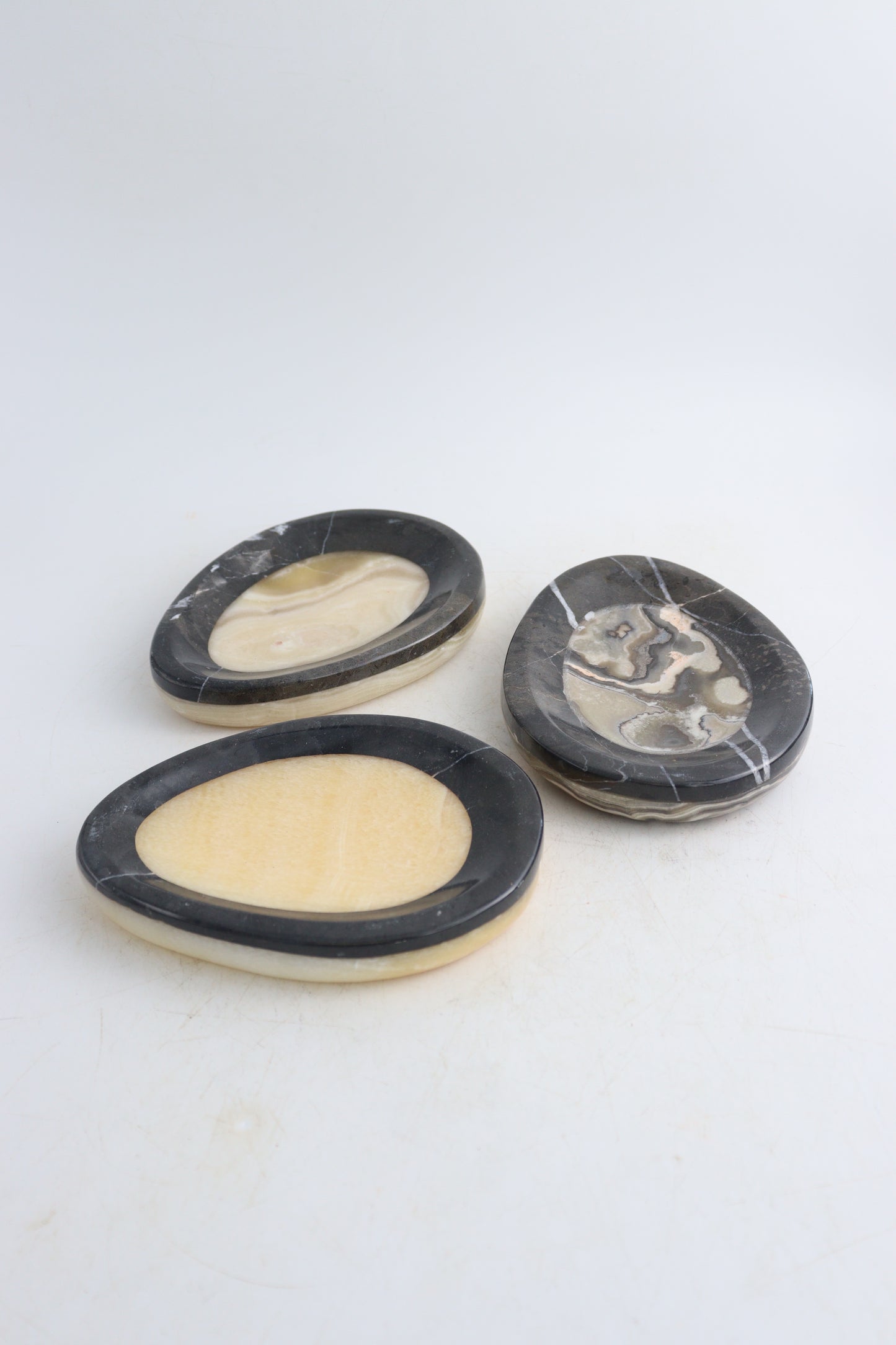 Onyx Small Bowls - Expert Supplier of Wholesale Crystals & Bulk Gemstones