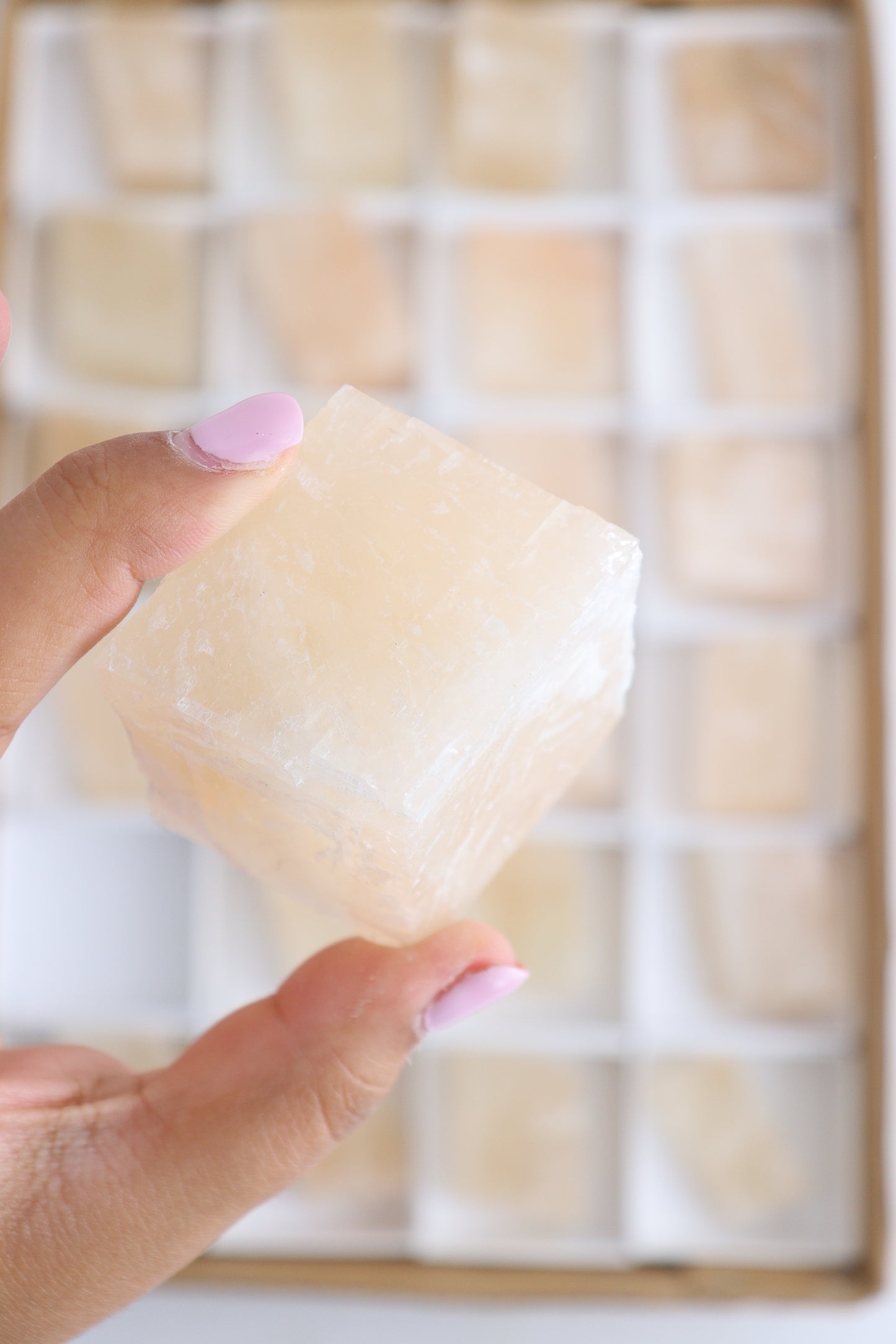 Optical Calcite Flats - Expert Supplier of Wholesale Crystals & Bulk Gemstones