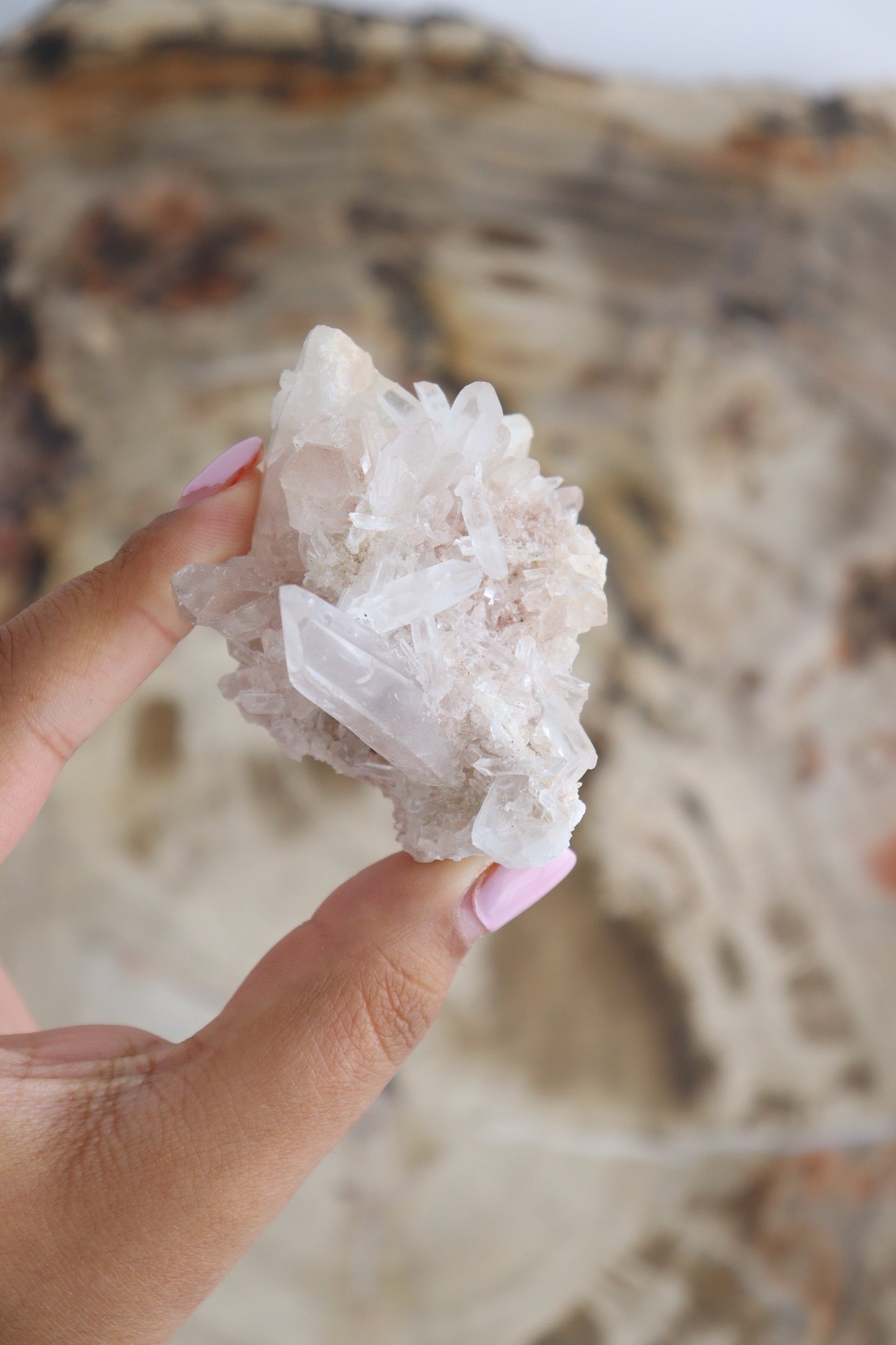 Quartz Flat - Expert Supplier of Wholesale Crystals & Bulk Gemstones