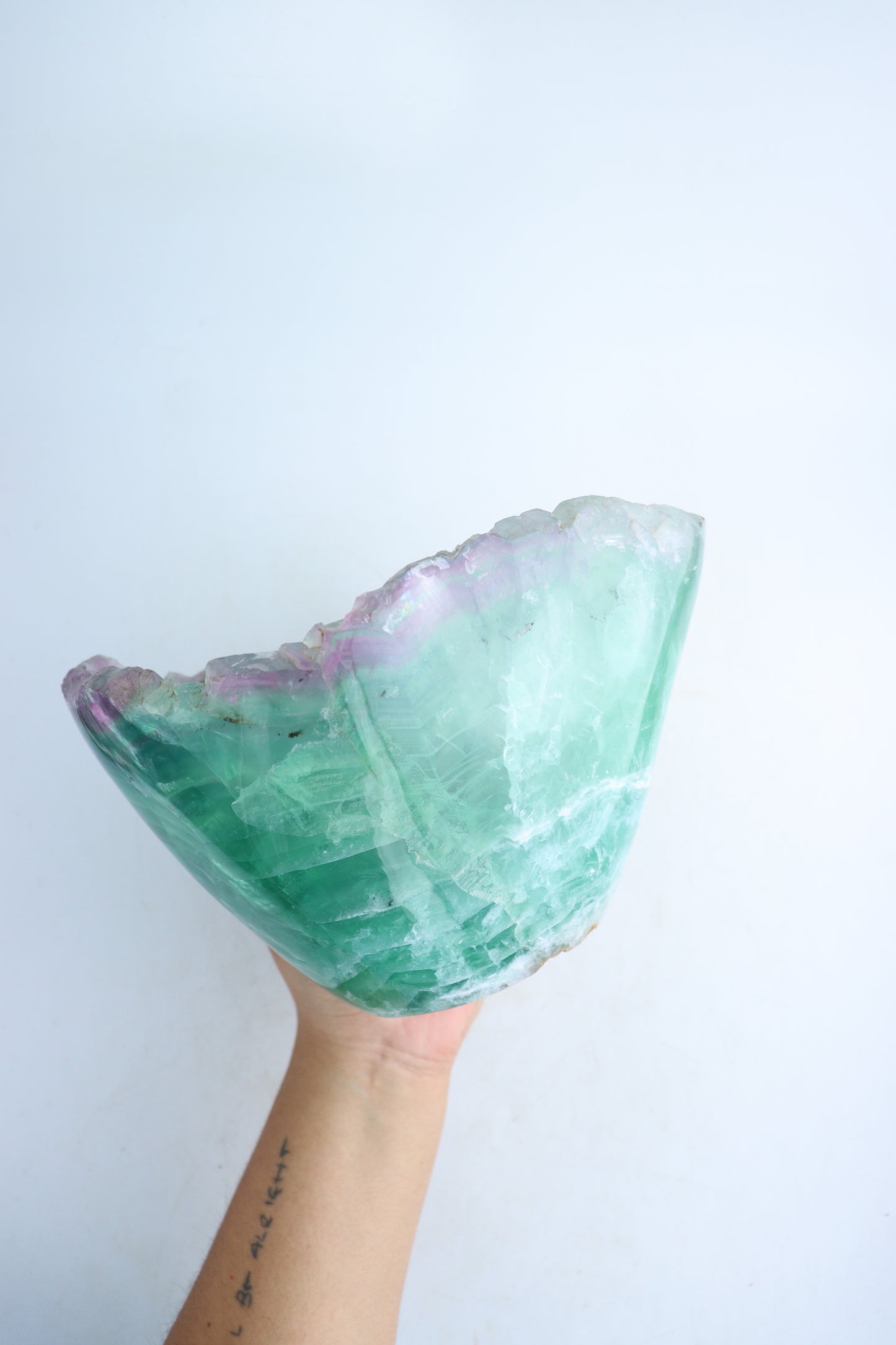 Fluorite Bowl - Expert Supplier of Wholesale Crystals & Bulk Gemstones