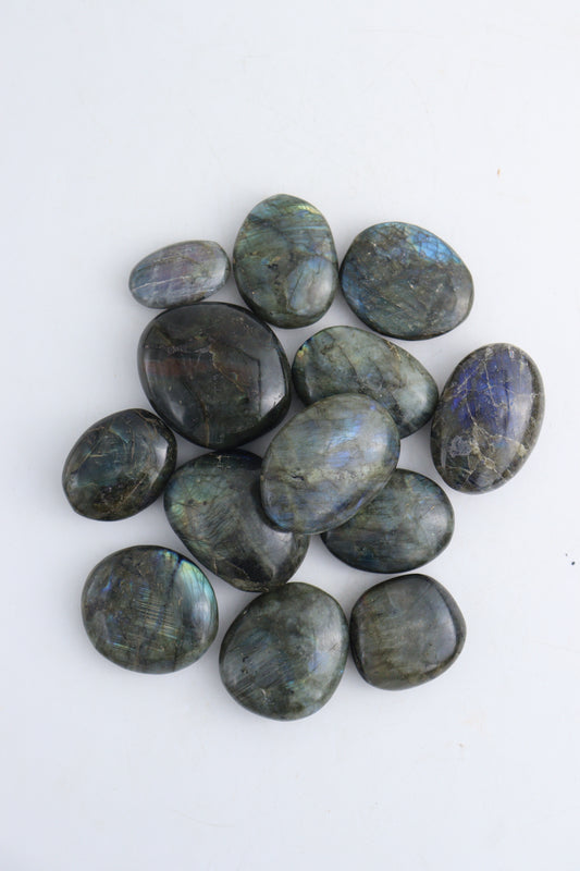 1 kg Labradorite Palm Stone