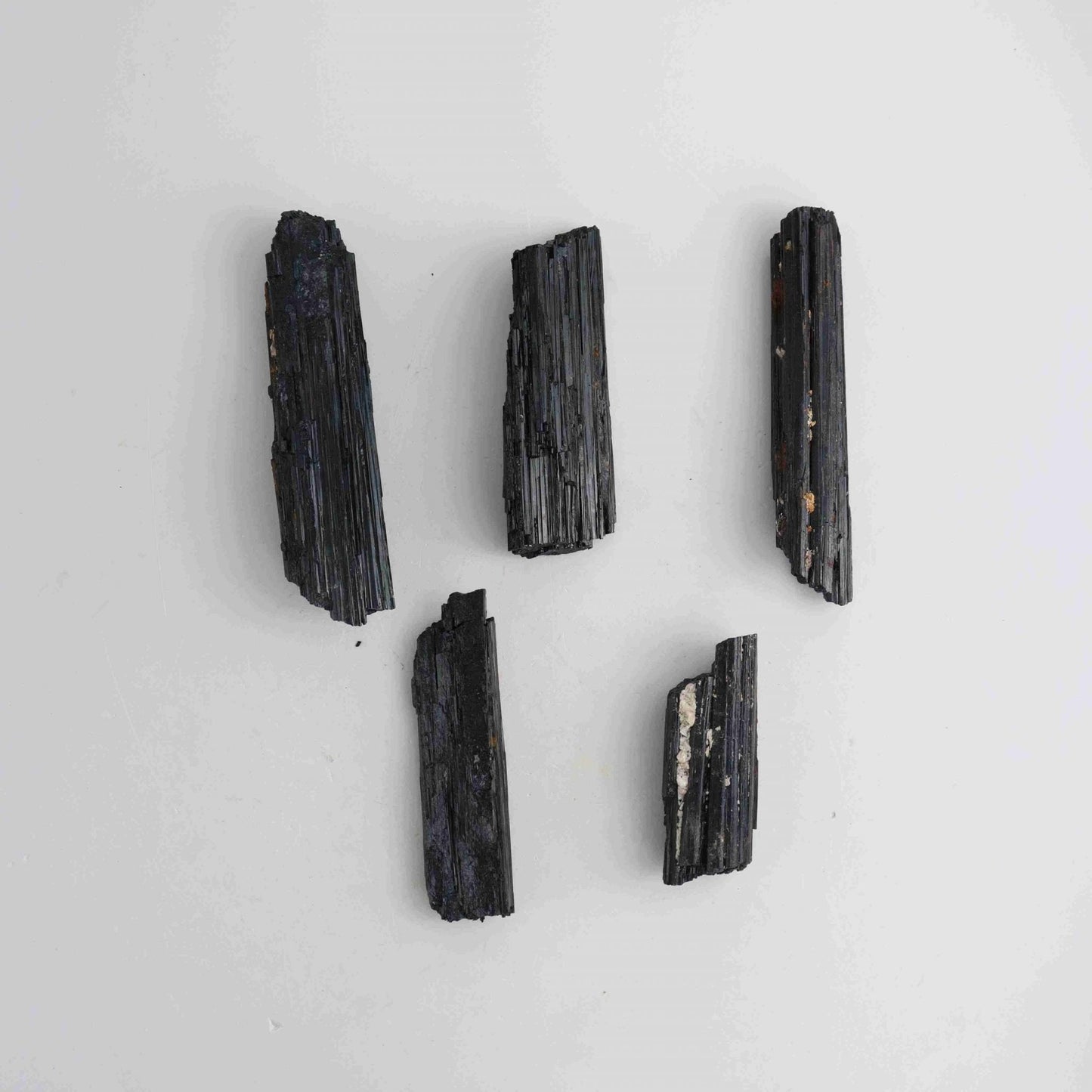 1kg Black Tourmaline 5 Pieces - Expert Vendor of Wholesale Crystals