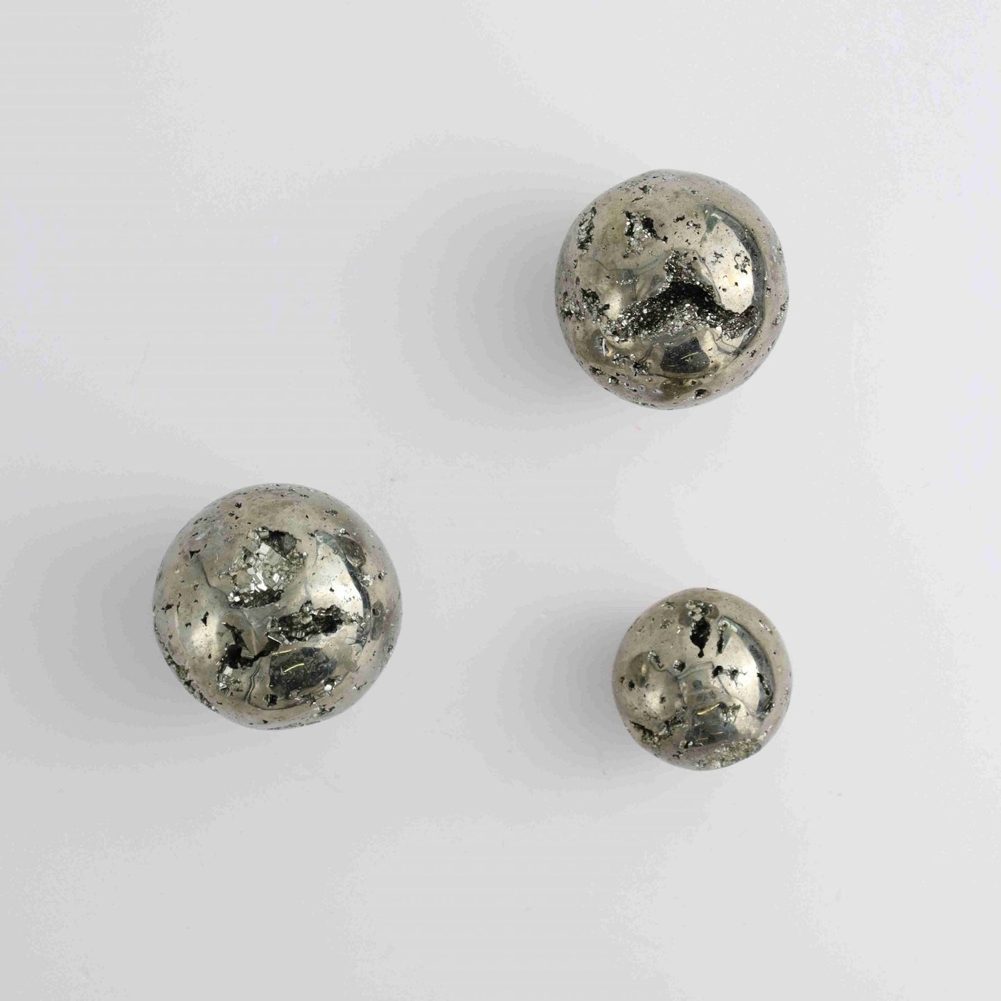 1kg Medium Pyrite Spheres (3 pc) - Expert Wholesale and Supplier of Wholesale Crystals & Bulk Gemstones, ["close_50","Peru","Pyrite","Spheres"]