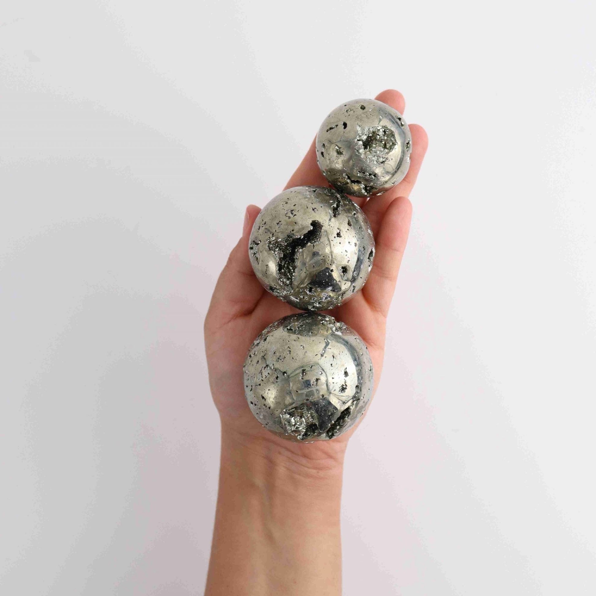 1kg Medium Pyrite Spheres (3 pc) - Expert Wholesale and Supplier of Wholesale Crystals & Bulk Gemstones, ["close_50","Peru","Pyrite","Spheres"]