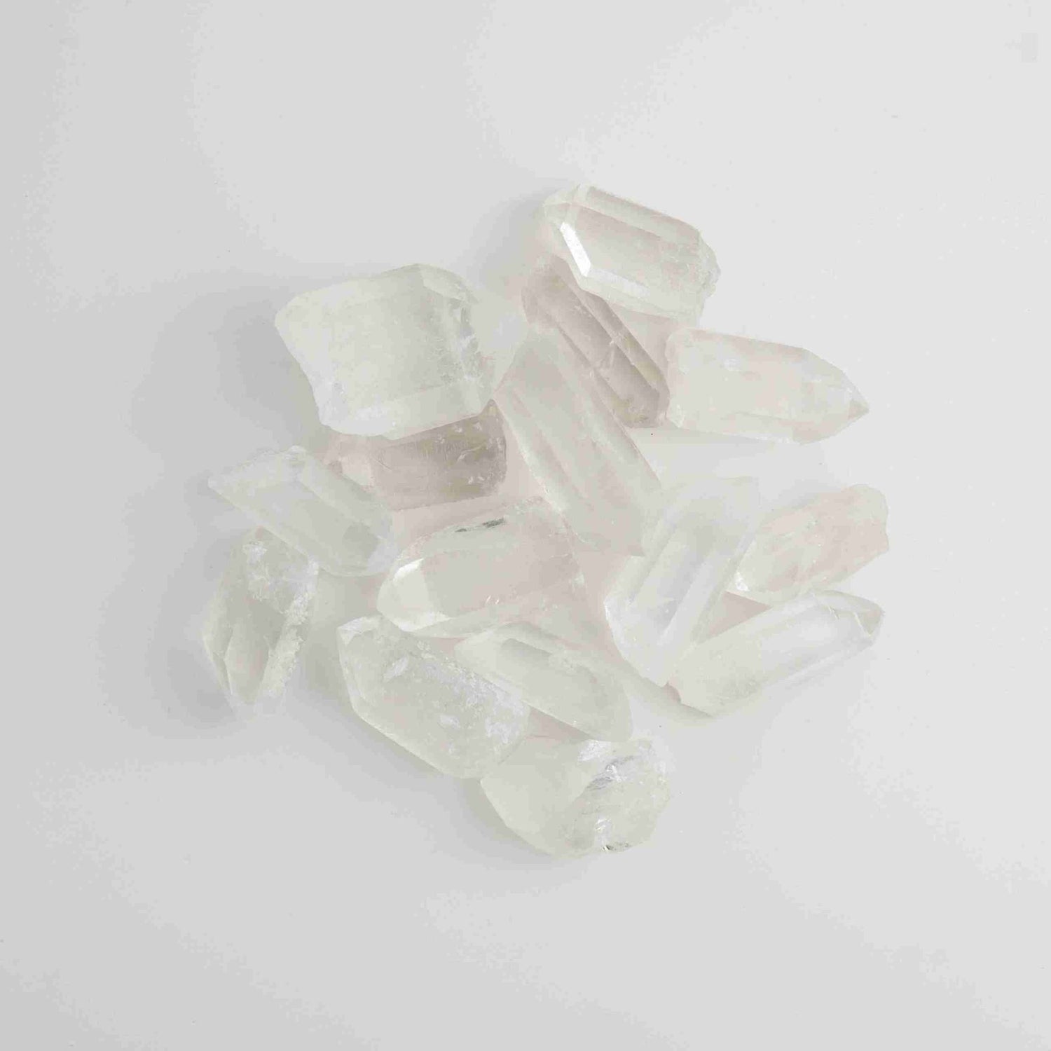 1kg Large Clear Quartz - Expert Supplier of Wholesale Crystals & Bulk Gemstones