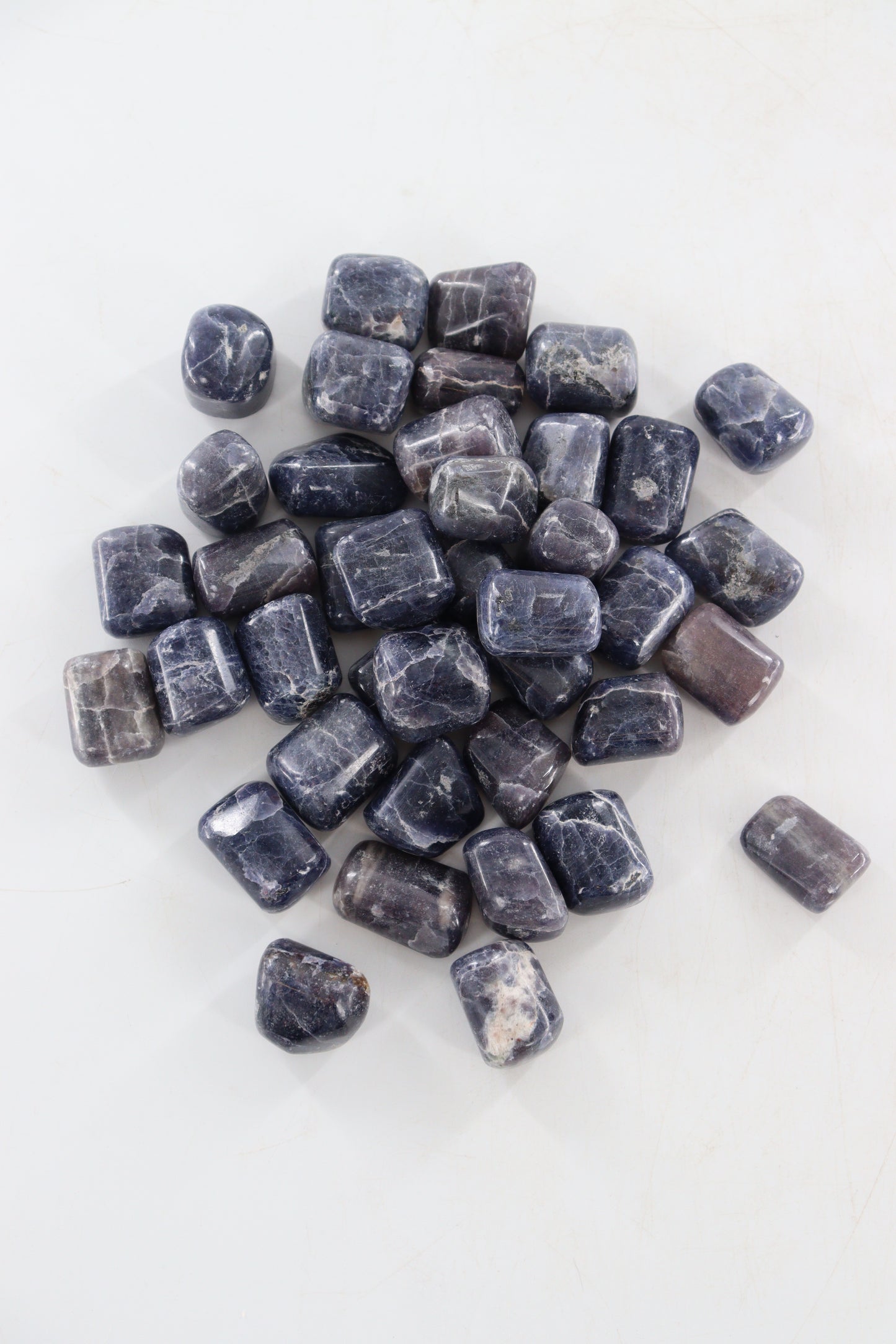 1 kg Iolite Tumbles