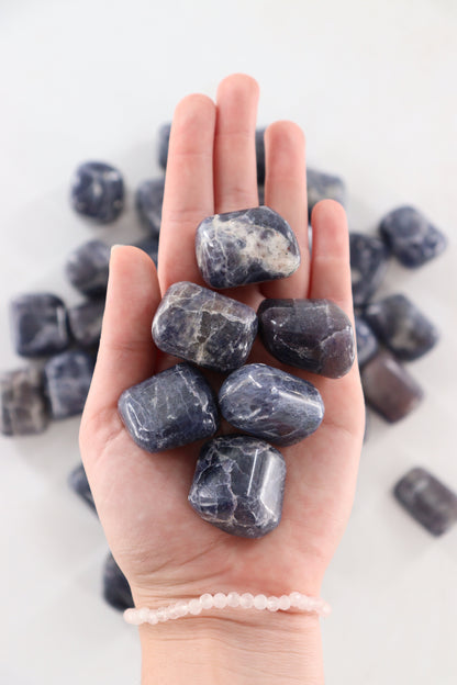 1 kg Iolite Tumbles