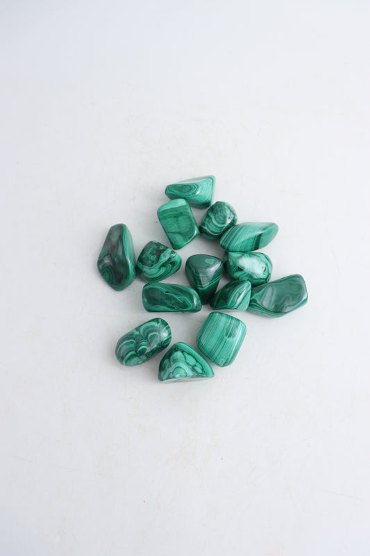 1 kg Malachite Tumbles - Mi Esperanza Minerals