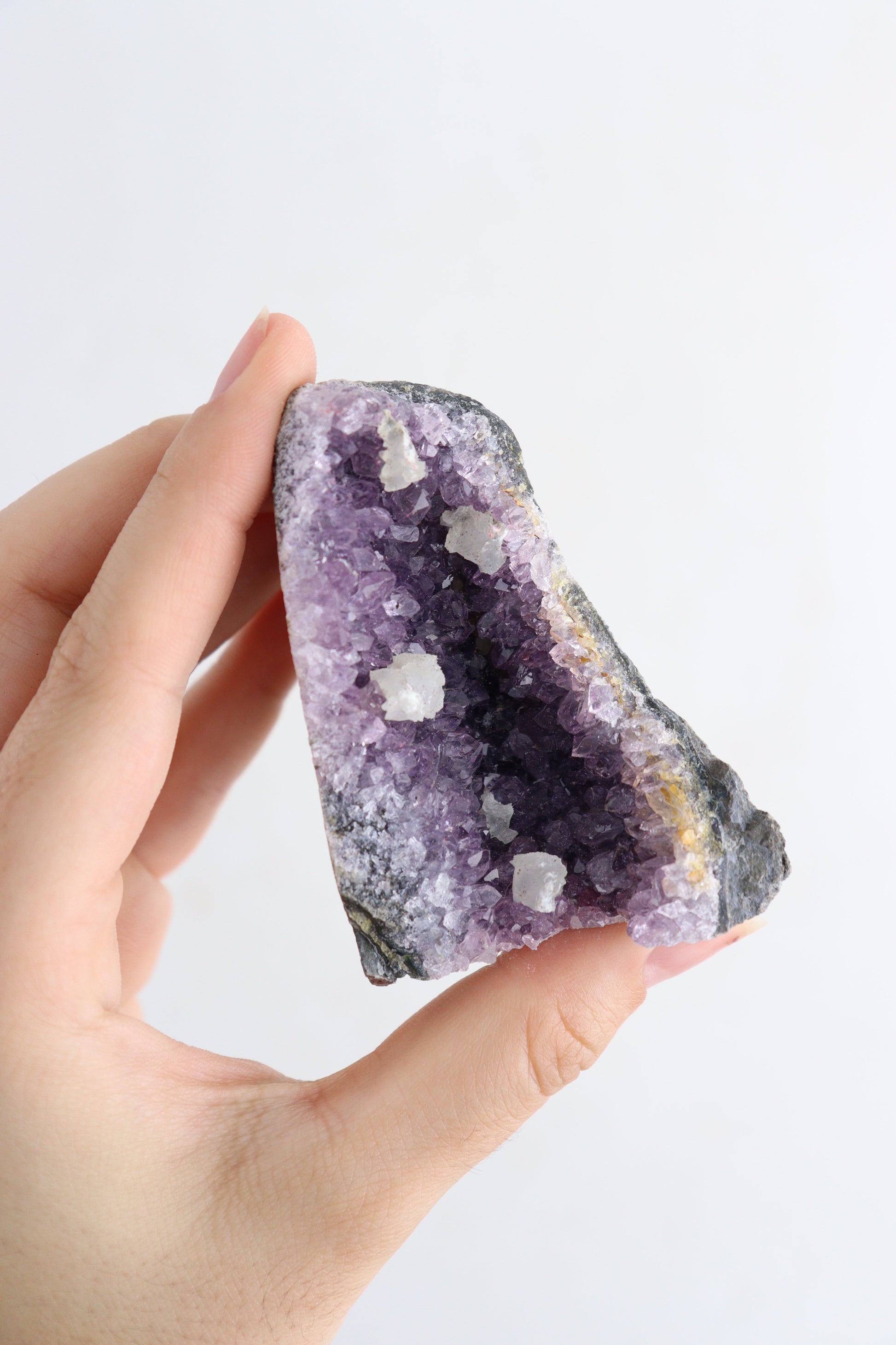Amethyst Cut Base Flat - Expert Supplier of Wholesale Crystals & Bulk Gemstones