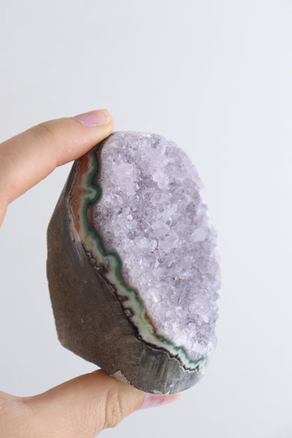 Amethyst Cut Base - Expert Supplier of Wholesale Crystals & Bulk Gemstones