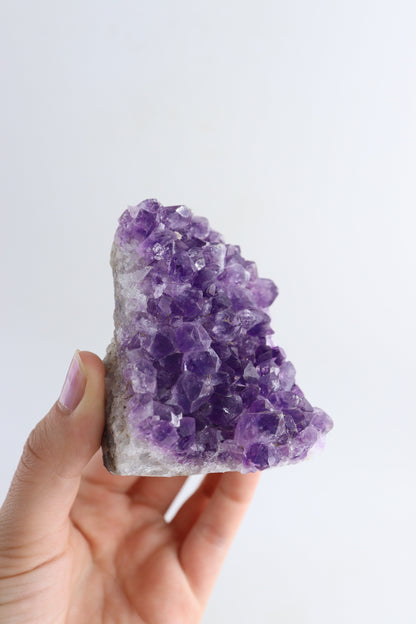 Amethyst Cut Base - Expert Supplier of Wholesale Crystals & Bulk Gemstones
