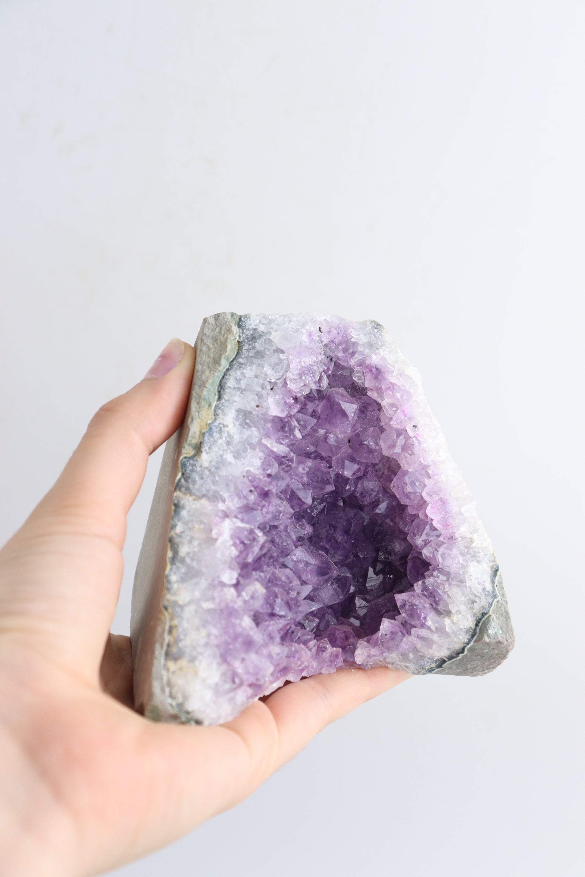 Amethyst Cut Base - Expert Supplier of Wholesale Crystals & Bulk Gemstones