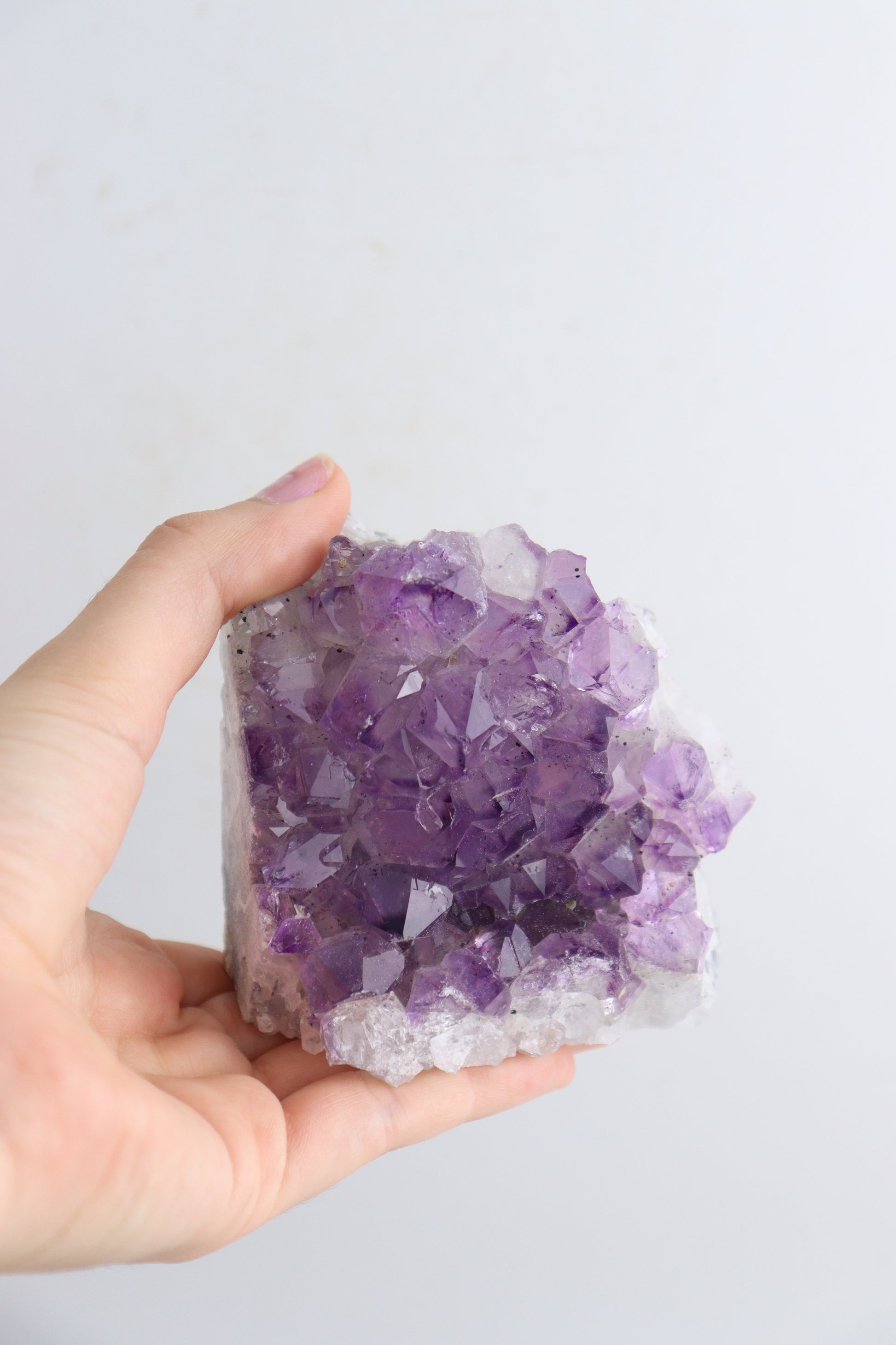 Amethyst Cut Base - Expert Supplier of Wholesale Crystals & Bulk Gemstones