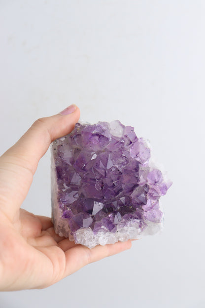 Amethyst Cut Base - Expert Supplier of Wholesale Crystals & Bulk Gemstones