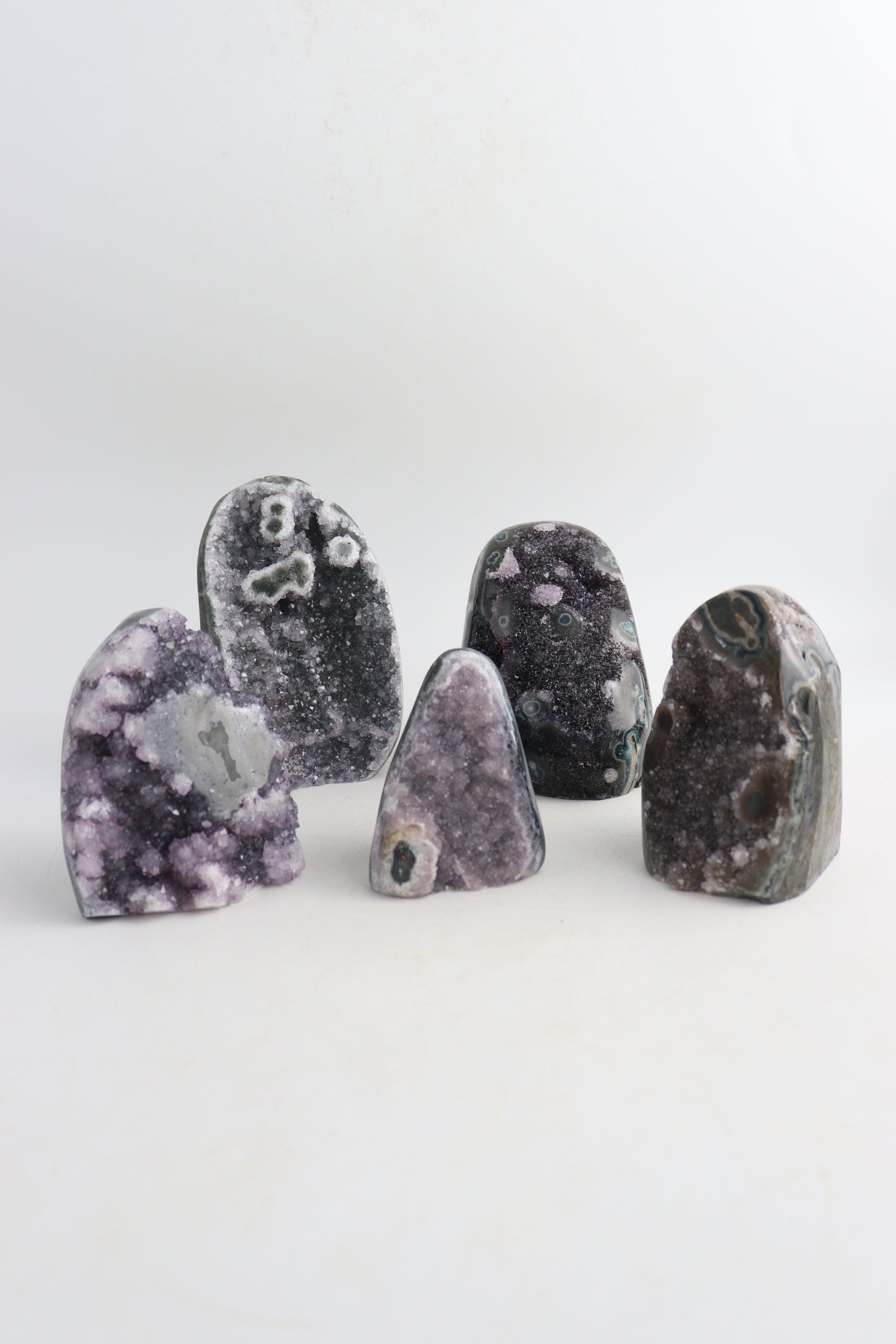 Amethyst Cut Bases - Expert Supplier of Wholesale Crystals & Bulk Gemstones