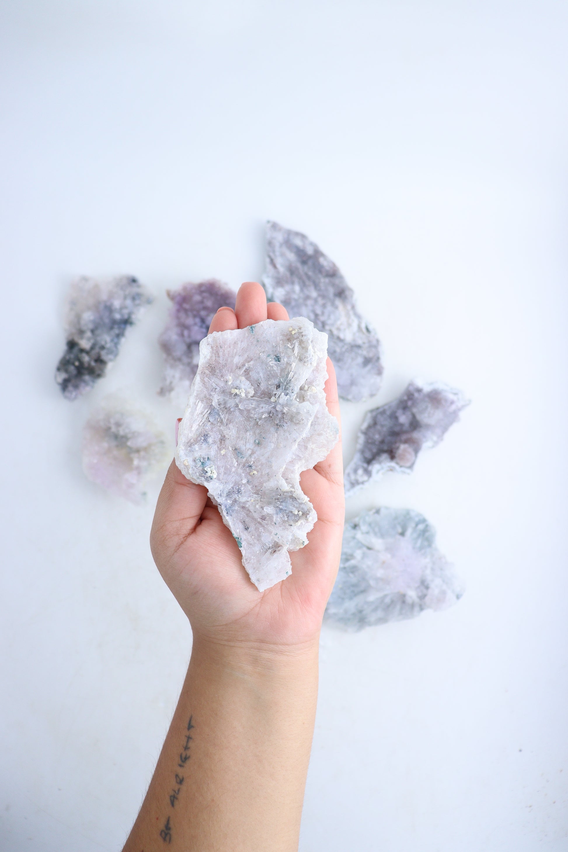 Amethyst Flat - Expert Supplier of Wholesale Crystals & Bulk Gemstones