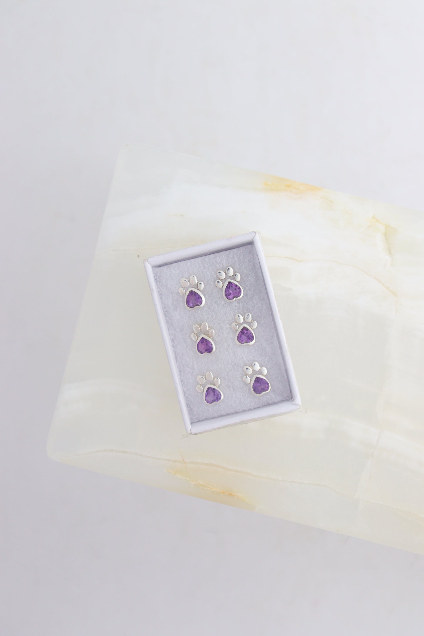 "Paw" Amethyst Earring Studs - Mi Esperanza Minerals