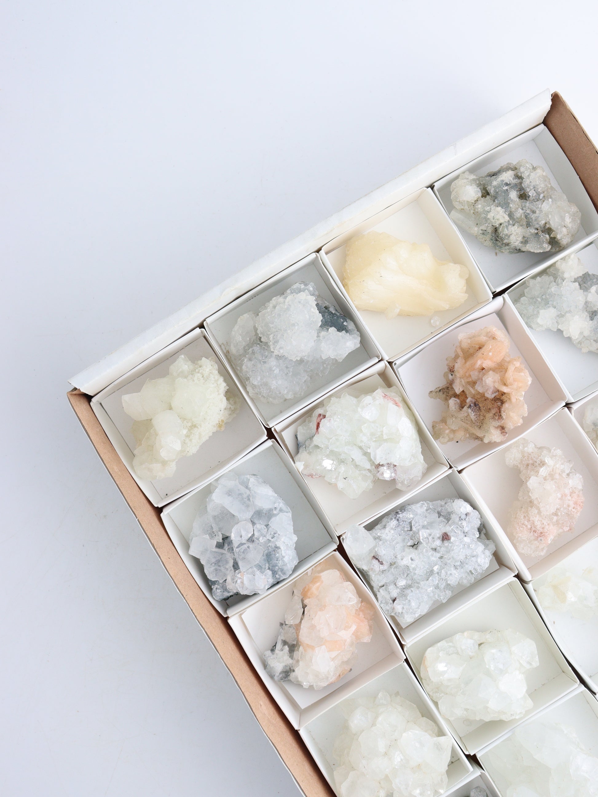 Apophyllite Cluster Flat - Expert Wholesale and Supplier of Wholesale Crystals & Bulk Gemstones, ["Apophyllite","Clusters","Flats"]