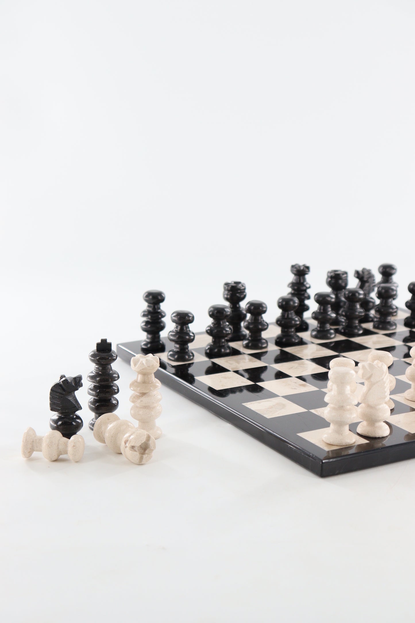 Marble Black and White Chess Set (Large)