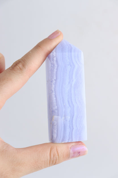 Blue Lace Agate Towers - Expert Supplier of Wholesale Crystals & Bulk Gemstones