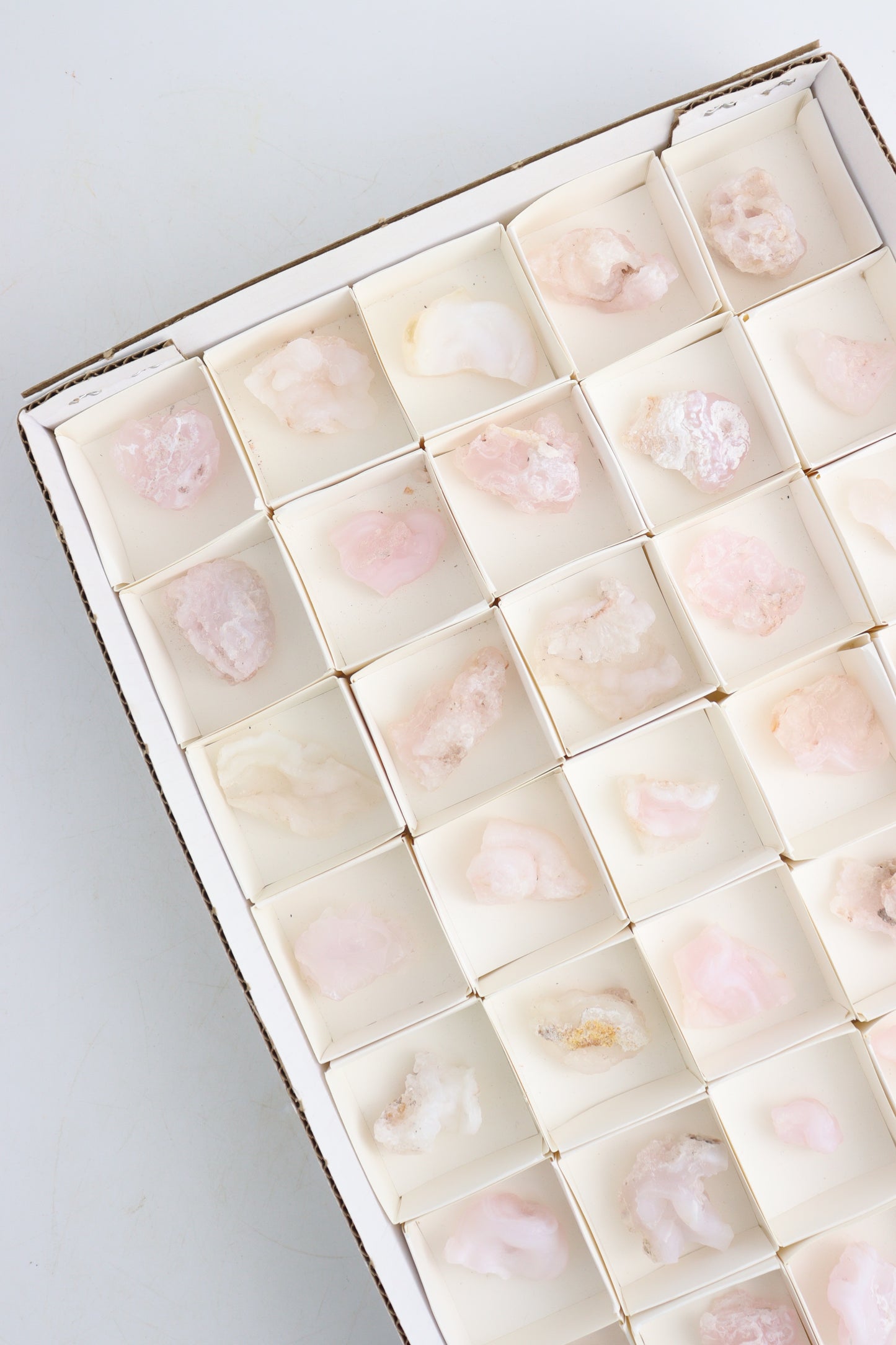 Chalcedony Cluster Flat - Expert Supplier of Wholesale Crystals & Bulk Gemstones