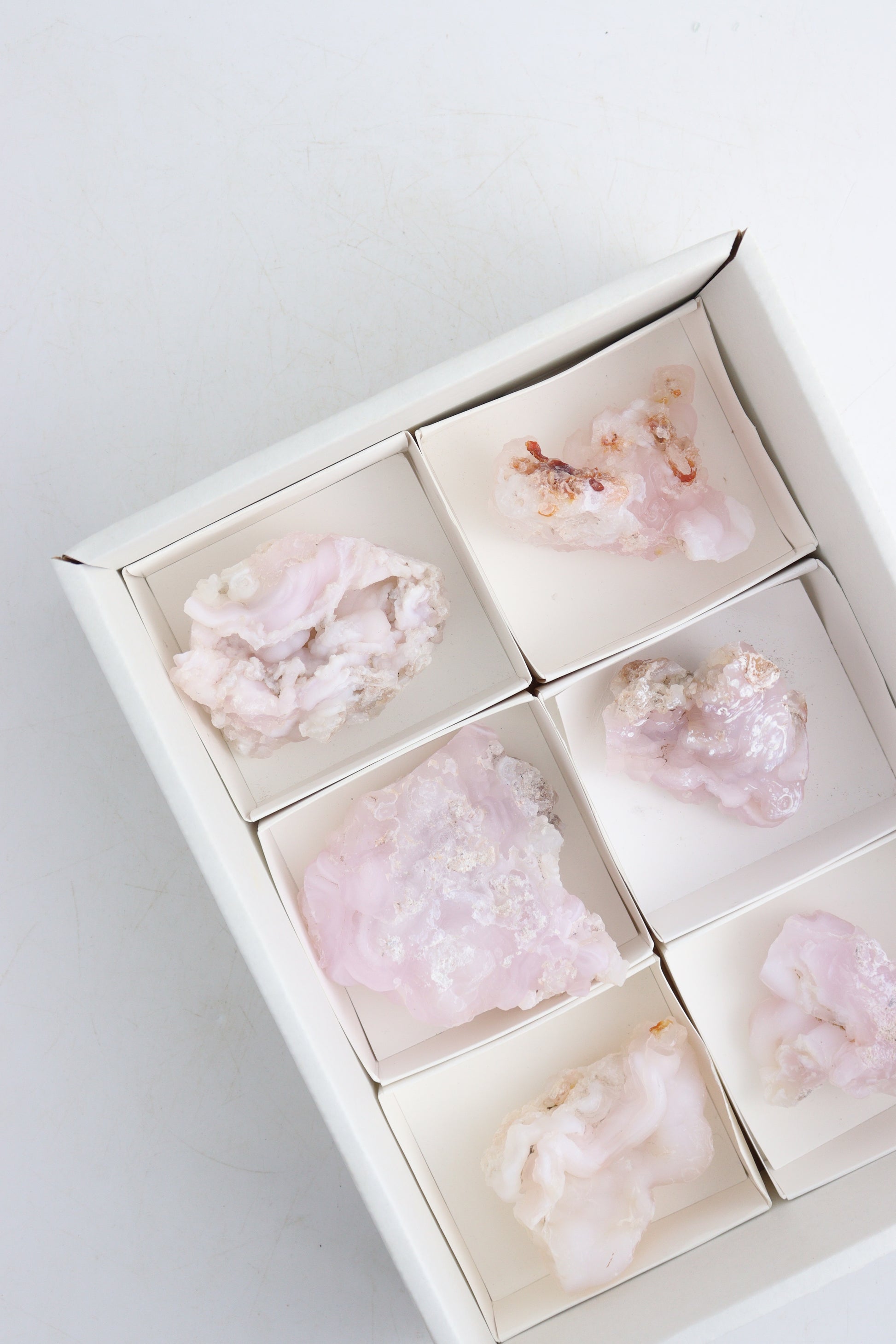 Chalcedony Cluster Flat - Expert Supplier of Wholesale Crystals & Bulk Gemstones