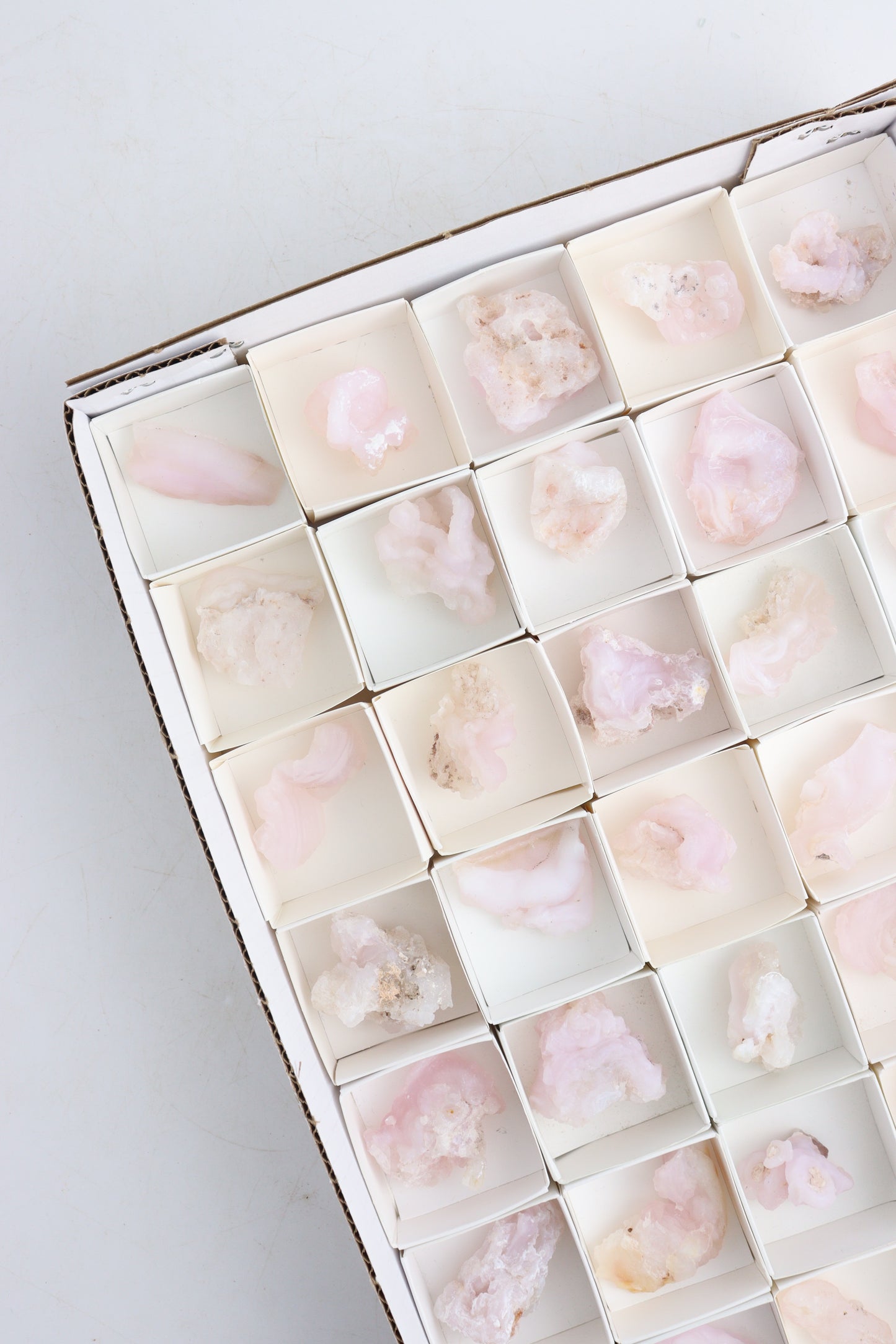 Chalcedony Cluster Flat - Expert Supplier of Wholesale Crystals & Bulk Gemstones