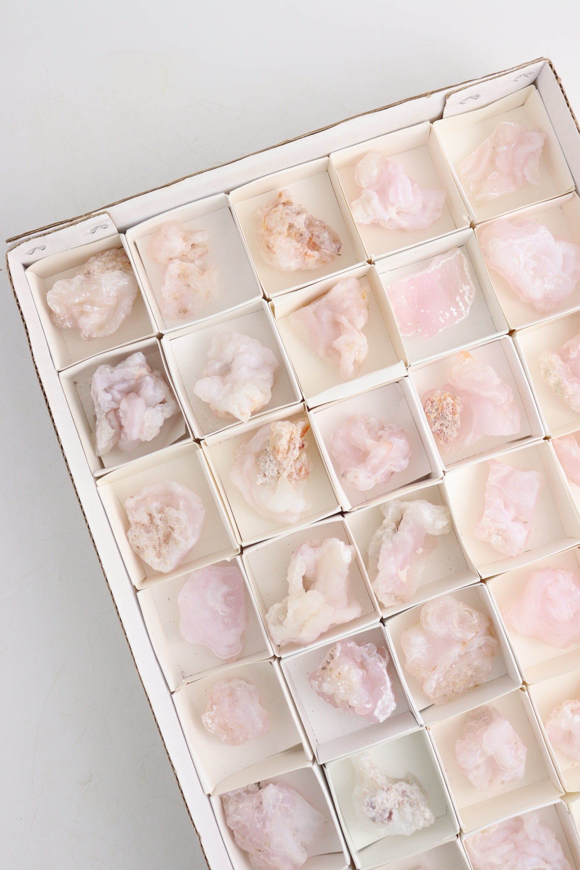 Chalcedony Cluster Flat - Expert Supplier of Wholesale Crystals & Bulk Gemstones