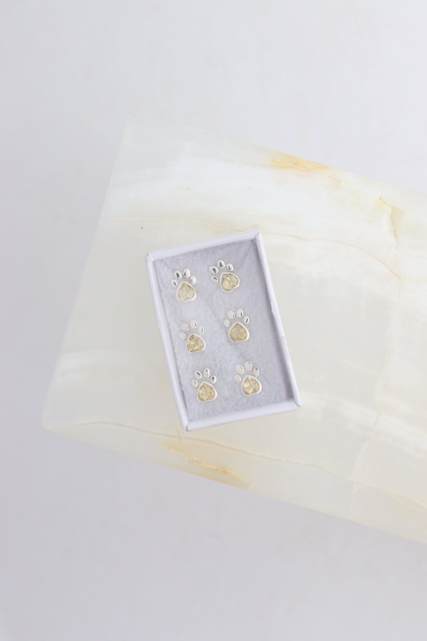 "Paw" Citrine Earring Studs - Expert Supplier of Wholesale Crystals & Bulk Gemstones