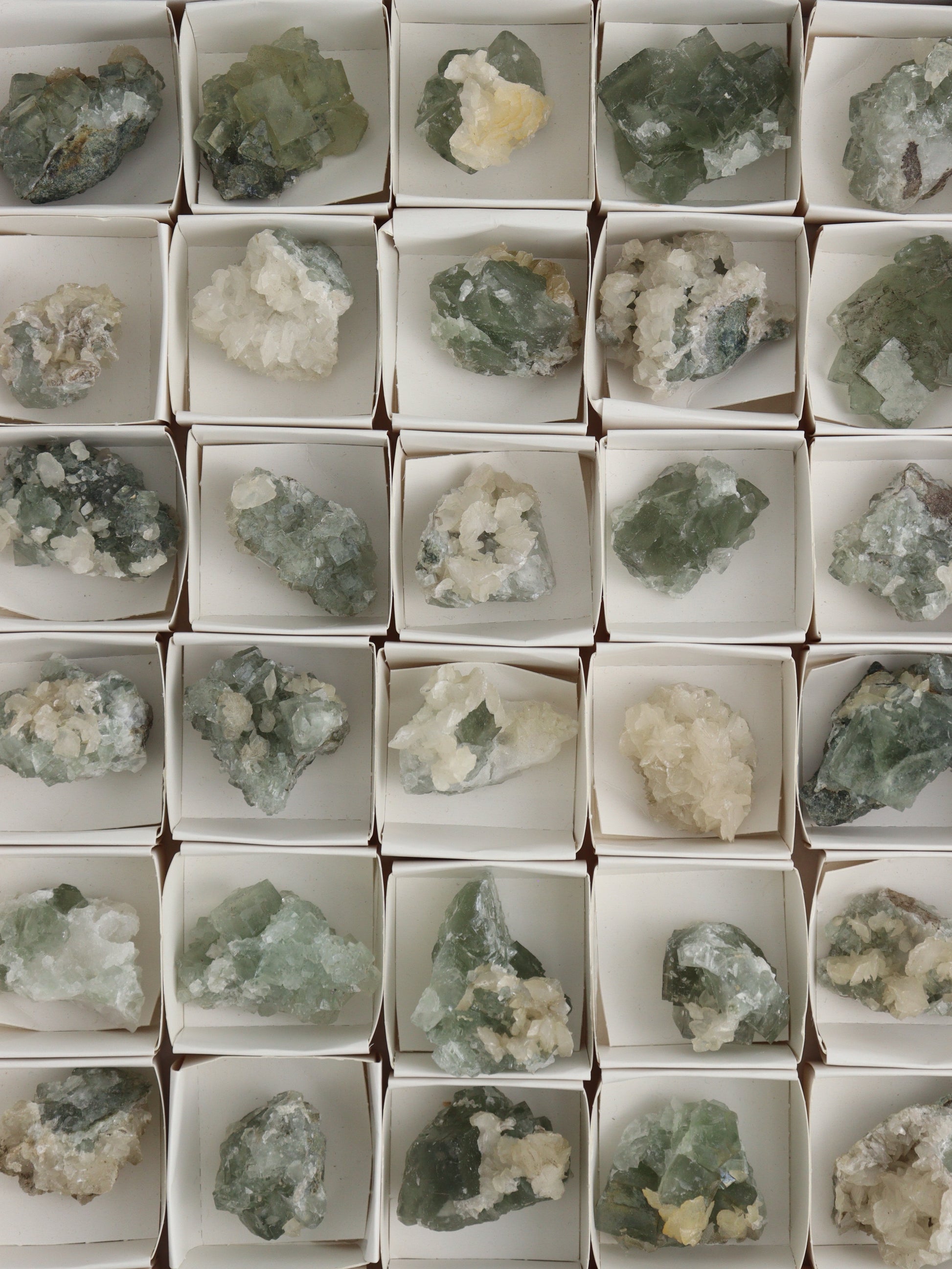 Chinese Fluorite with Calcite Flat - Expert Supplier of Wholesale Crystals & Bulk Gemstones