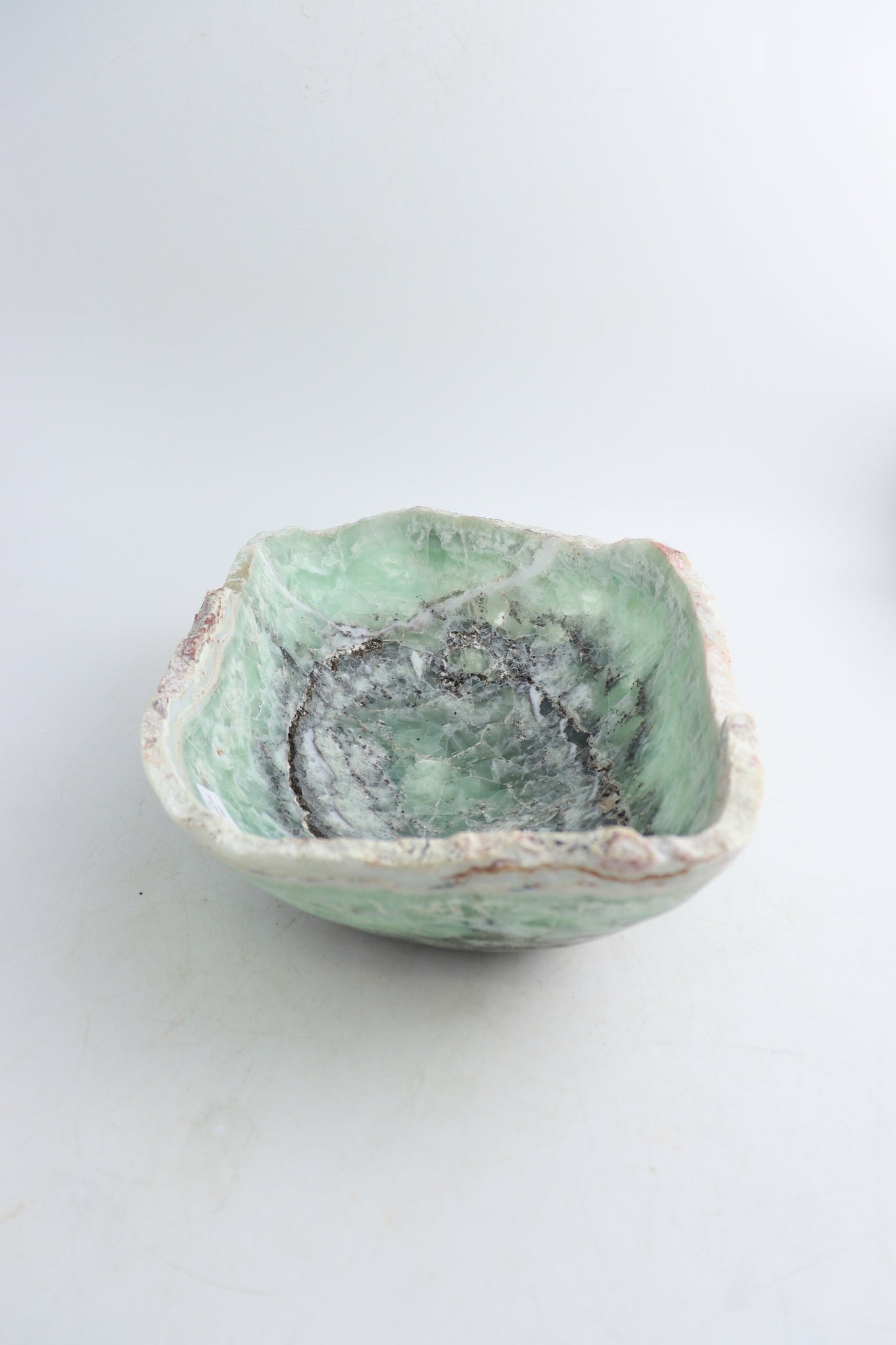 Fluorite Bowl - Expert Supplier of Wholesale Crystals & Bulk Gemstones