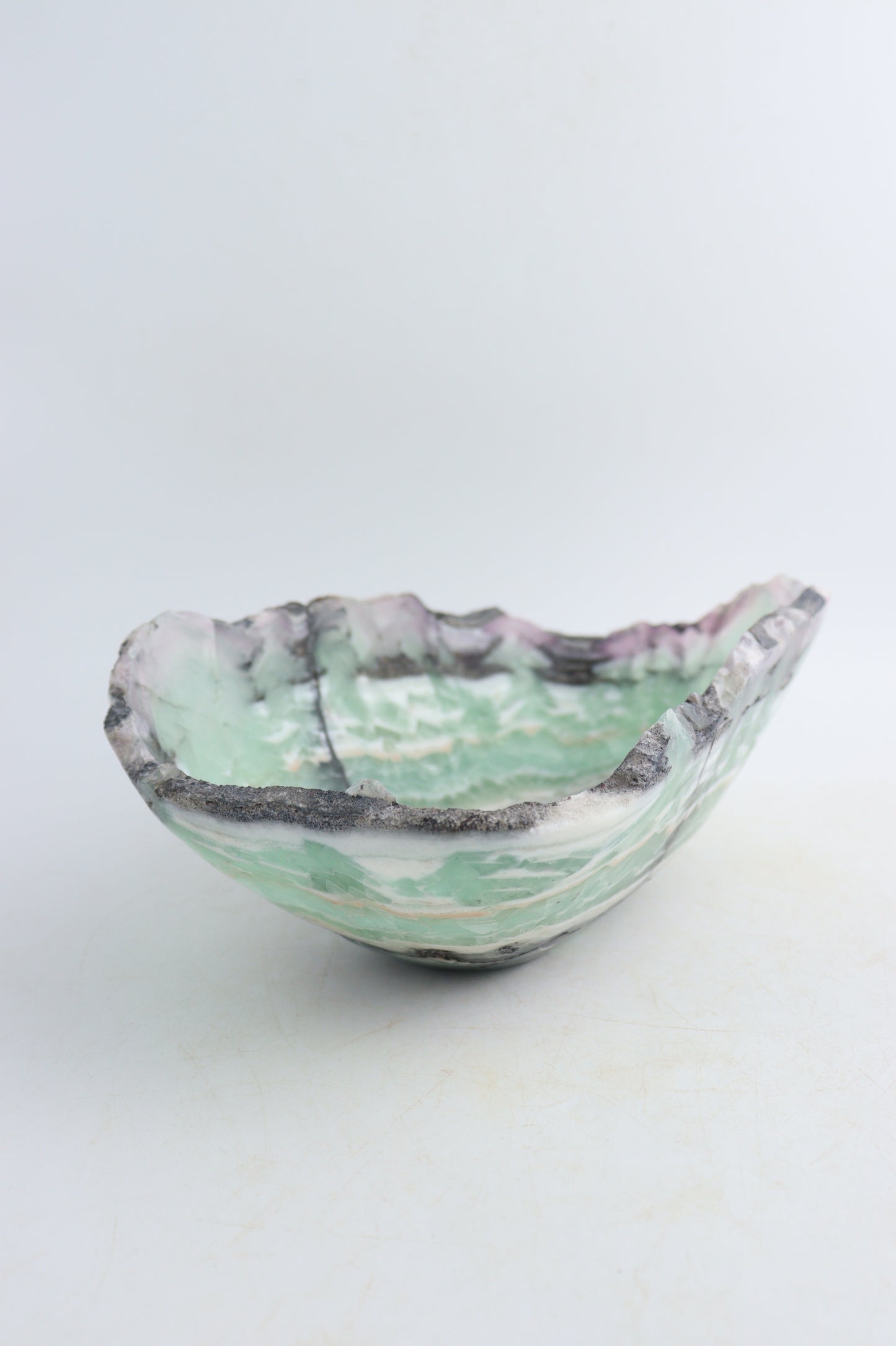 Fluorite Bowl - Expert Supplier of Wholesale Crystals & Bulk Gemstones