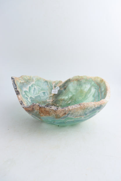 Fluorite Bowl - Expert Supplier of Wholesale Crystals & Bulk Gemstones
