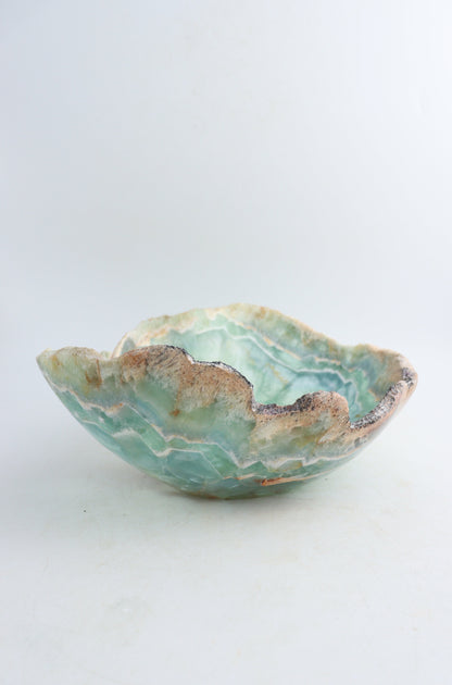 Fluorite Bowl - Expert Supplier of Wholesale Crystals & Bulk Gemstones