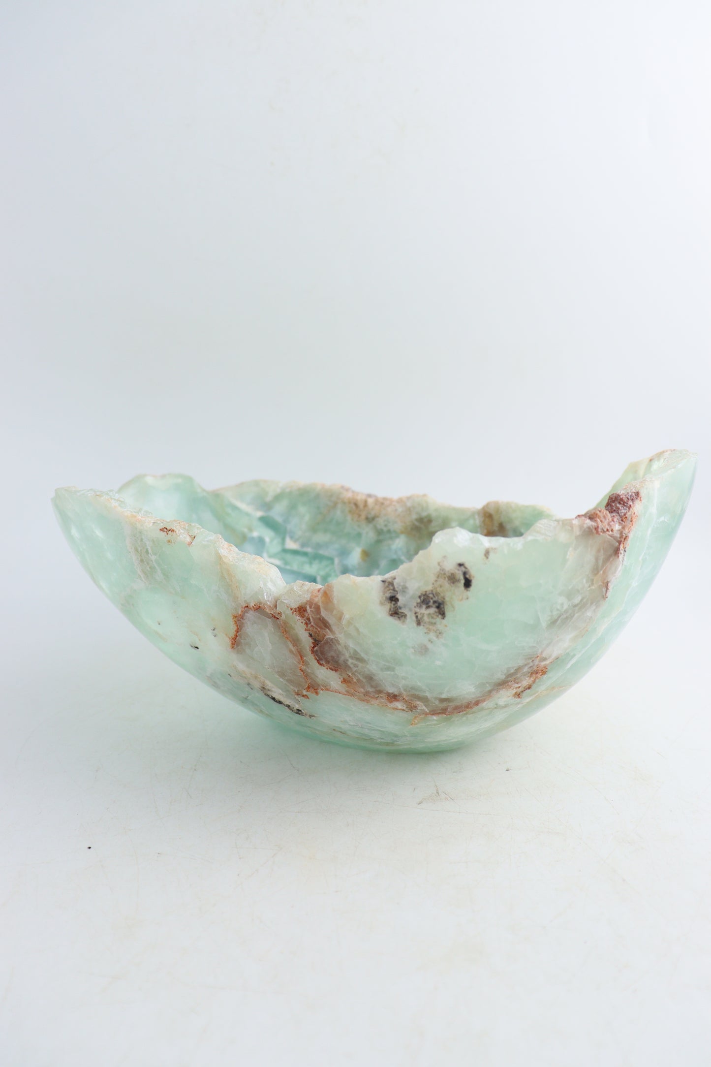Fluorite Bowl - Expert Supplier of Wholesale Crystals & Bulk Gemstones