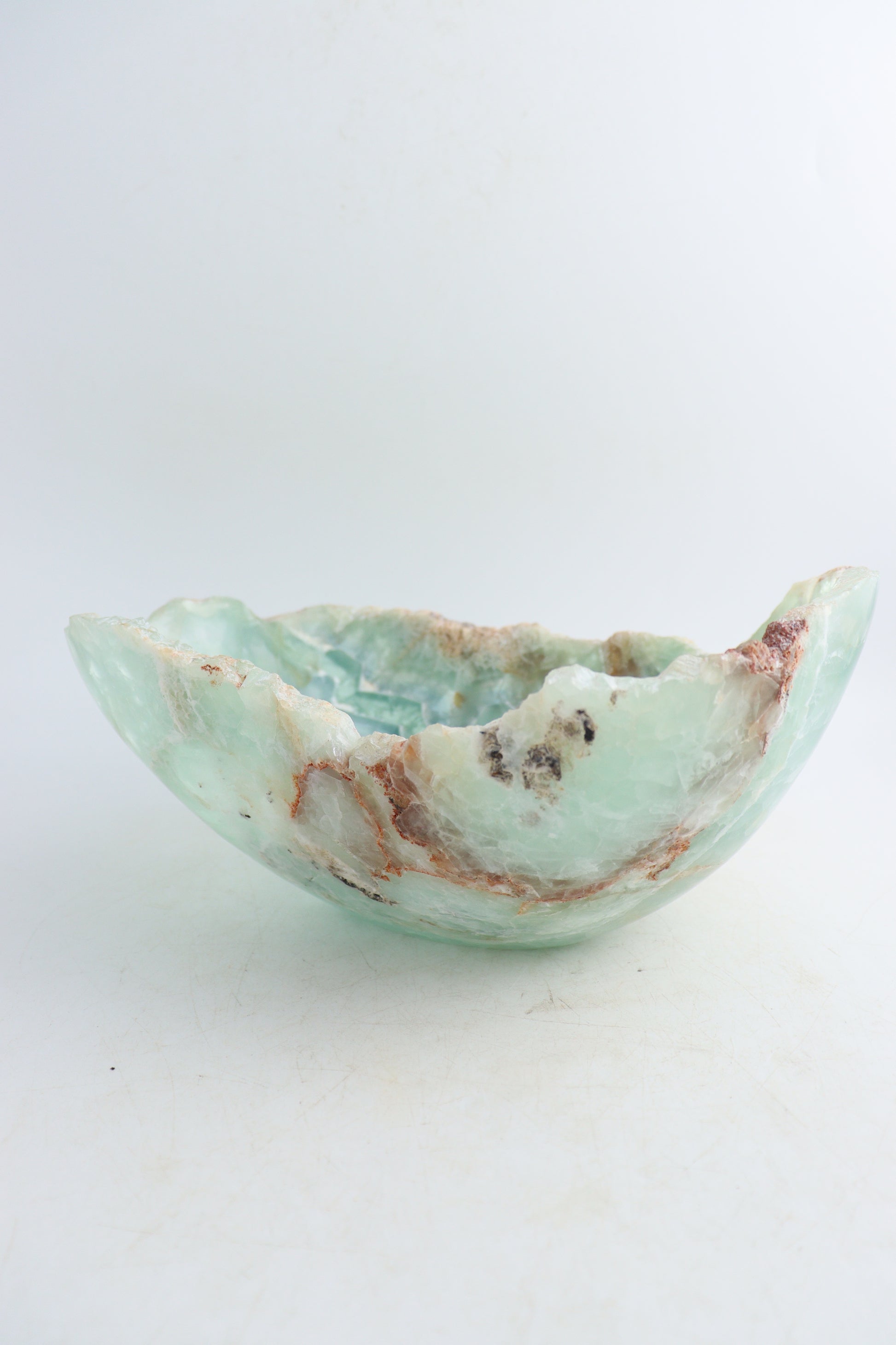 Fluorite Bowl - Expert Supplier of Wholesale Crystals & Bulk Gemstones